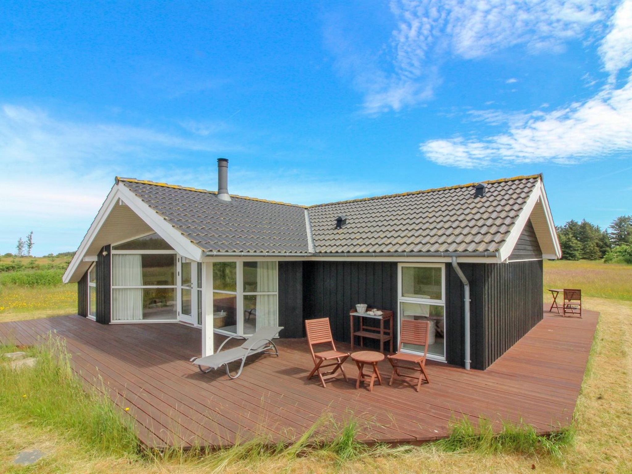 "Bengt" - 1km from the sea