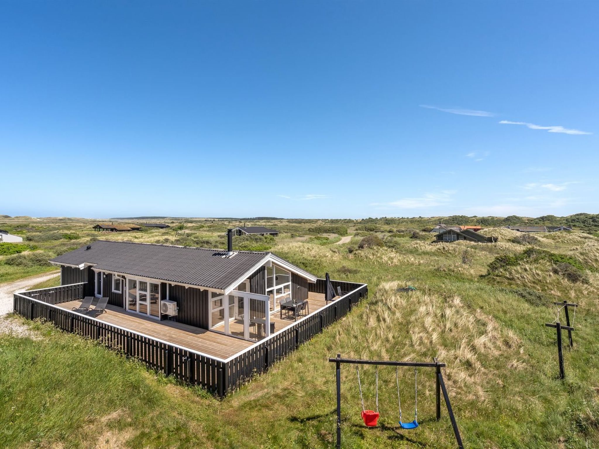 "Randulf" - 450m from the sea