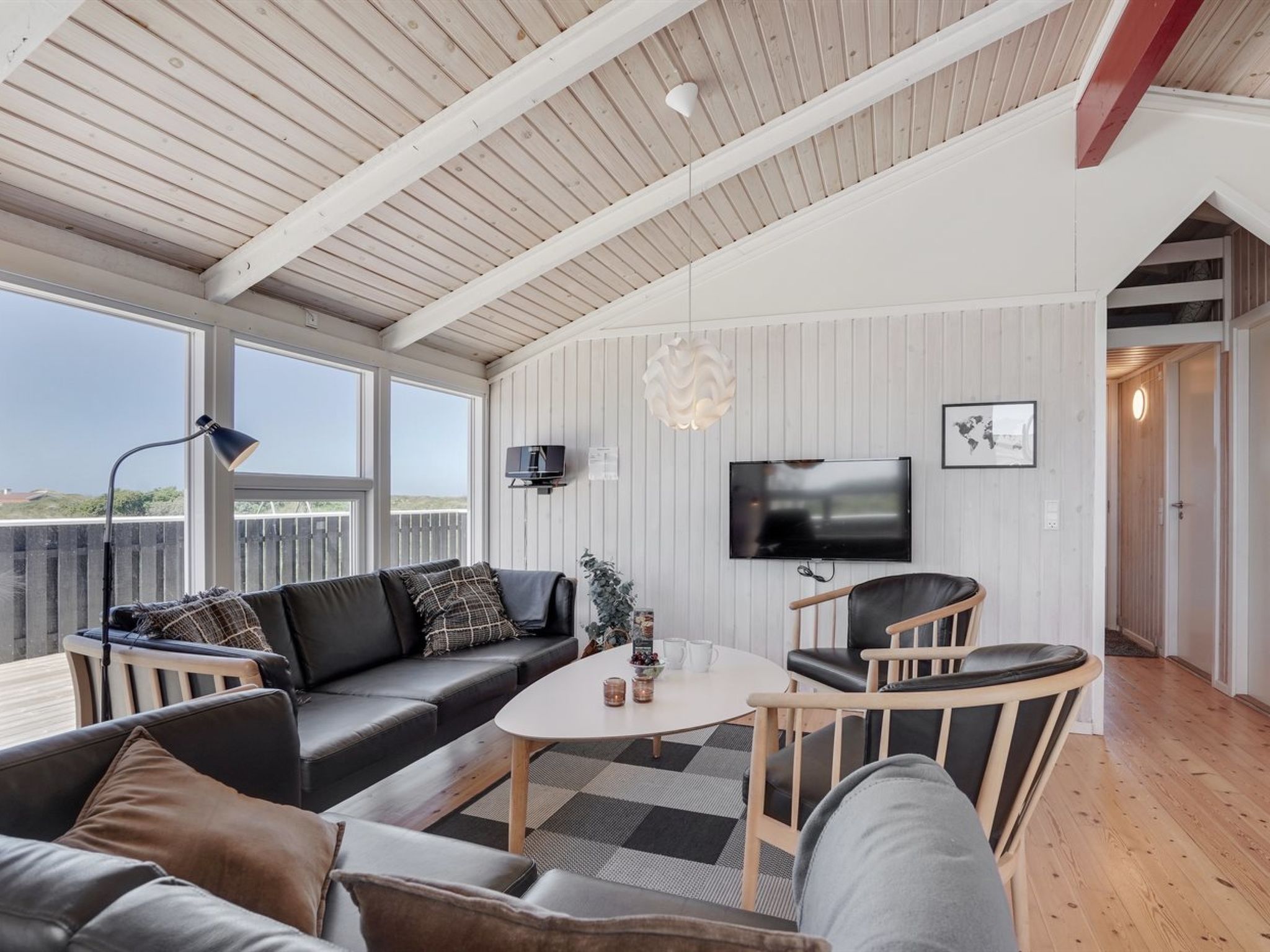 "Randulf" - 450m from the sea