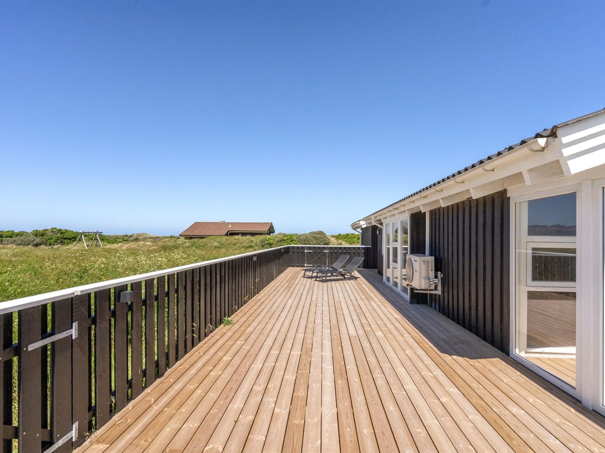"Randulf" - 450m from the sea - Outside