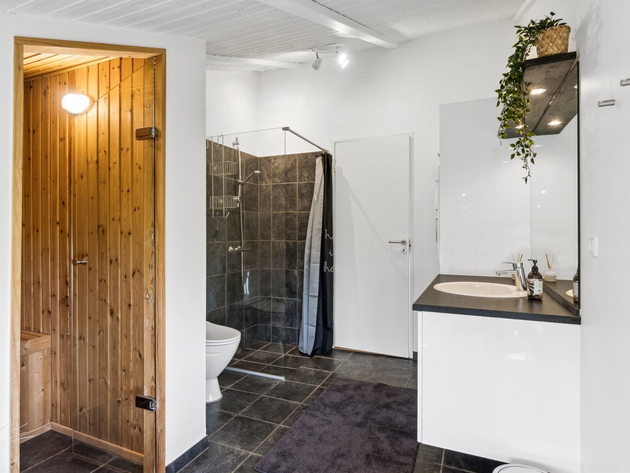 "Auvo" - 600m from the sea - Inside