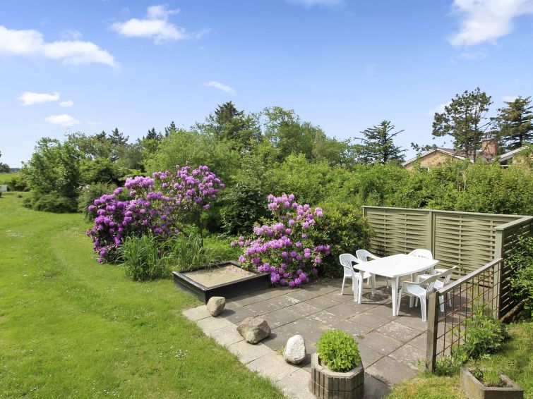 Search and Stay destination Lønstrup, Denmark from . "Sonya" - 1km from the sea in NW Jutland