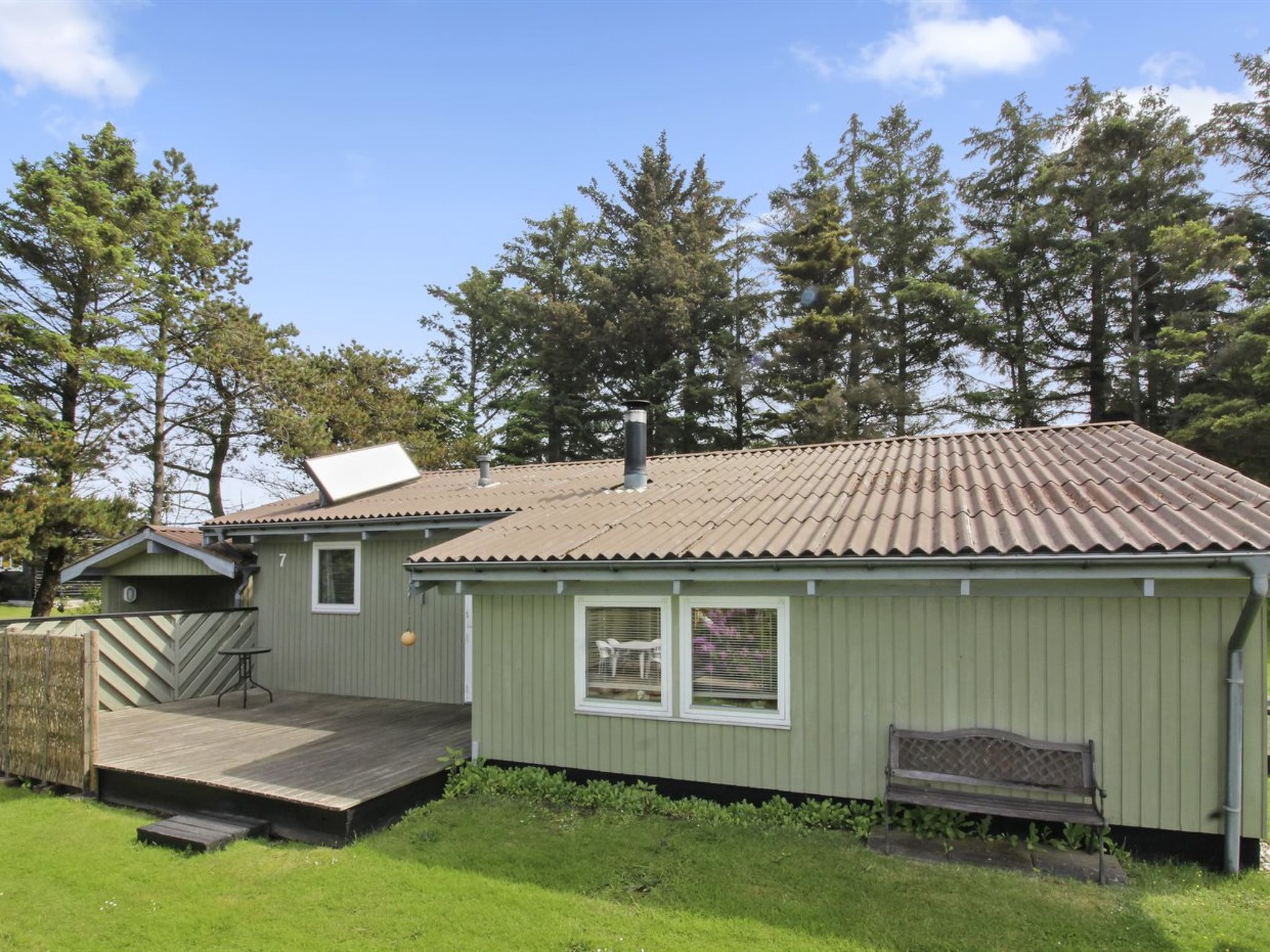 "Sonya" - 1km from the sea — House (3 of 17)