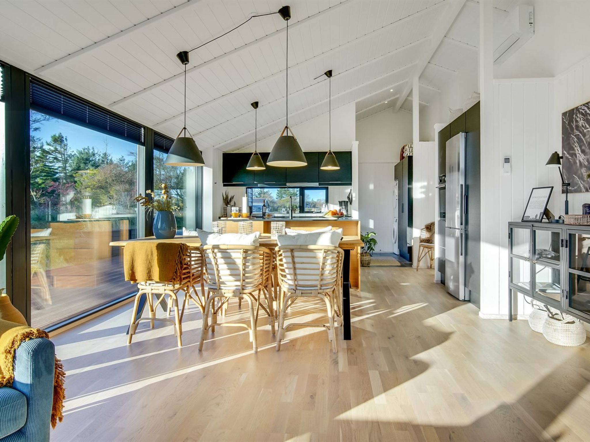 "Remko" - 1.5km from the sea - Binnen
