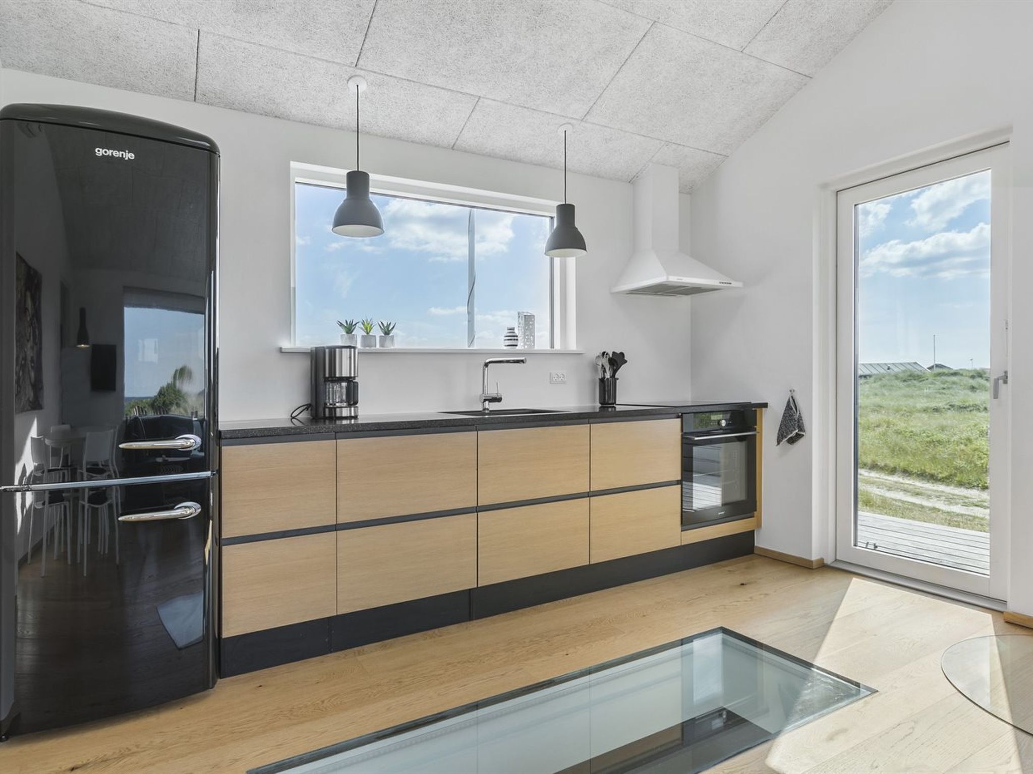 "Aaltje" - 65m from the sea - Drinnen