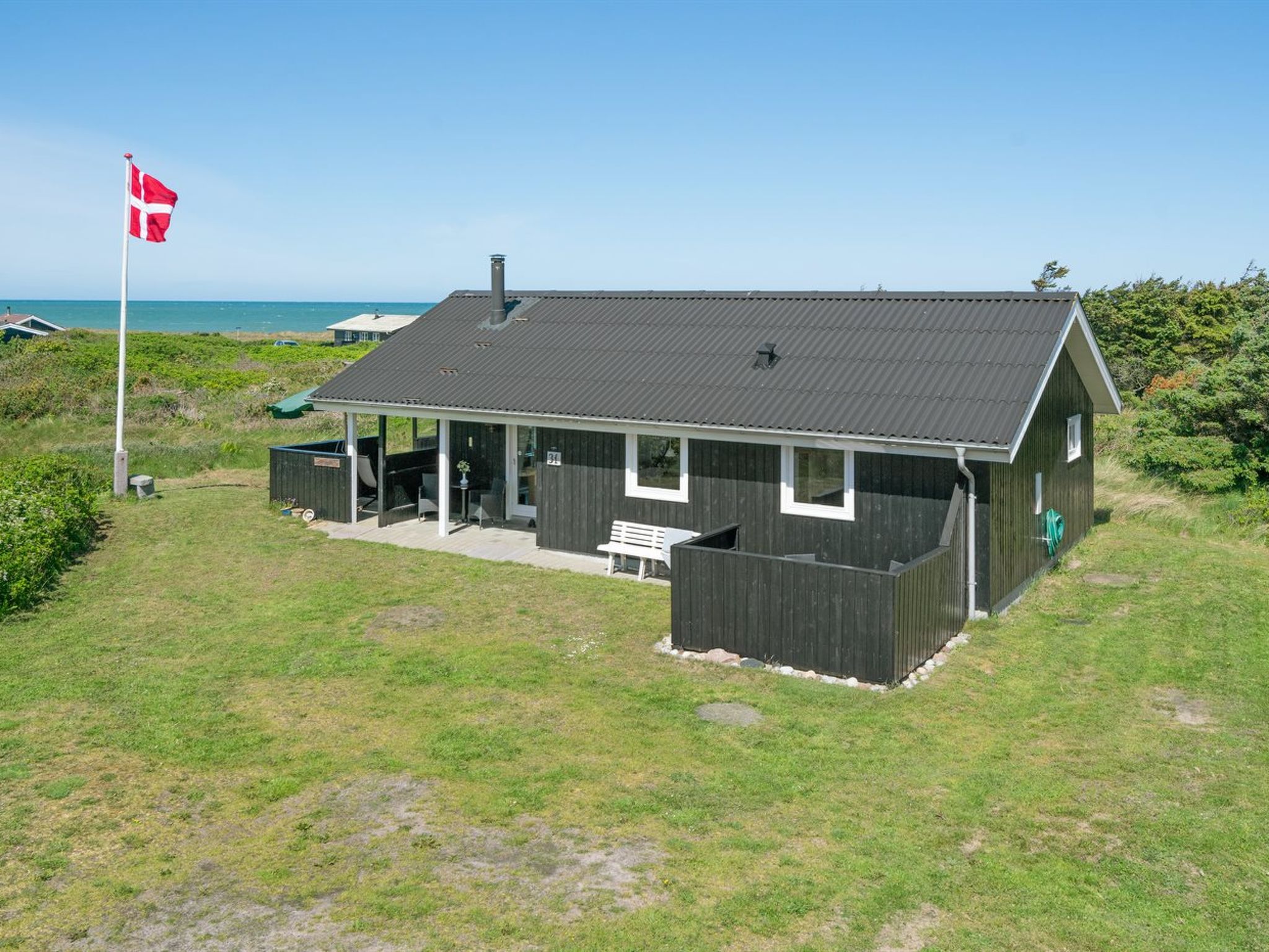 "Hubert" - 150m from the sea