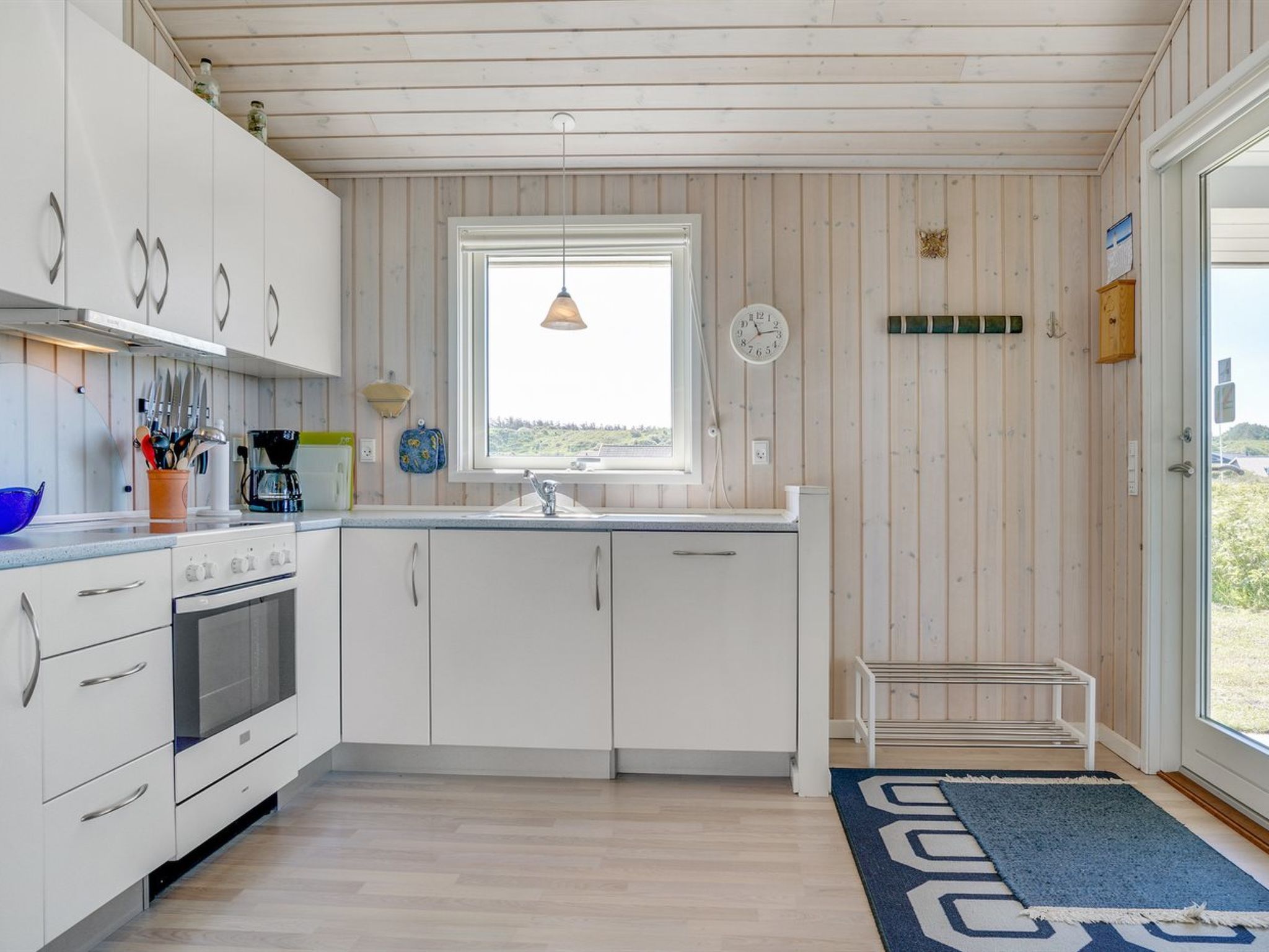 "Hubert" - 150m from the sea - Drinnen