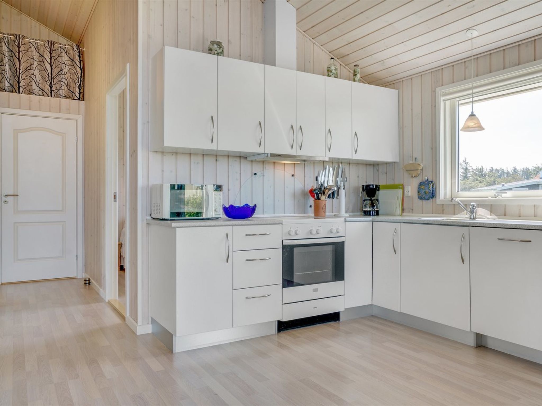 "Hubert" - 150m from the sea - Drinnen