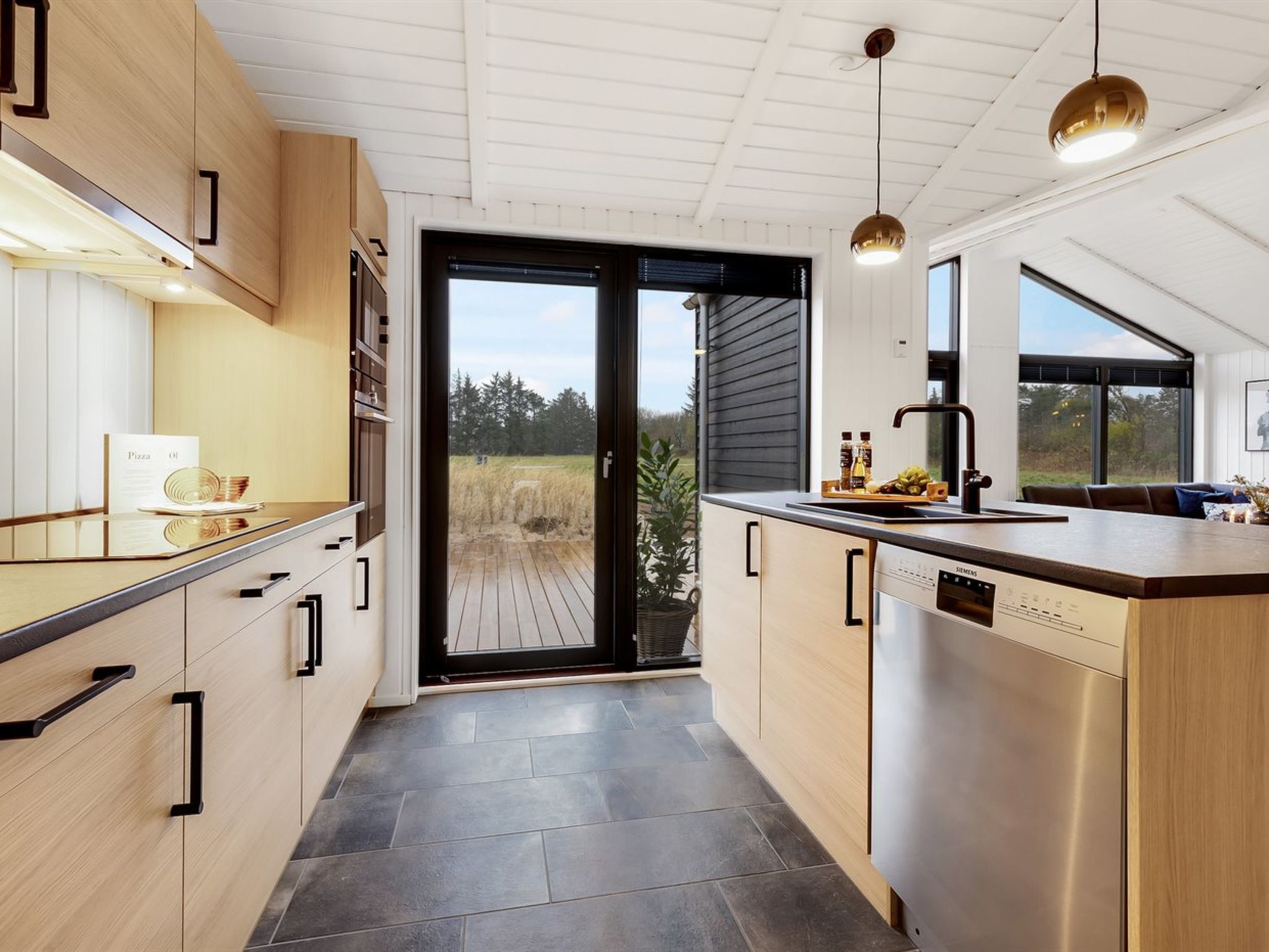 "Sasja" - 1.5km from the sea - Binnen