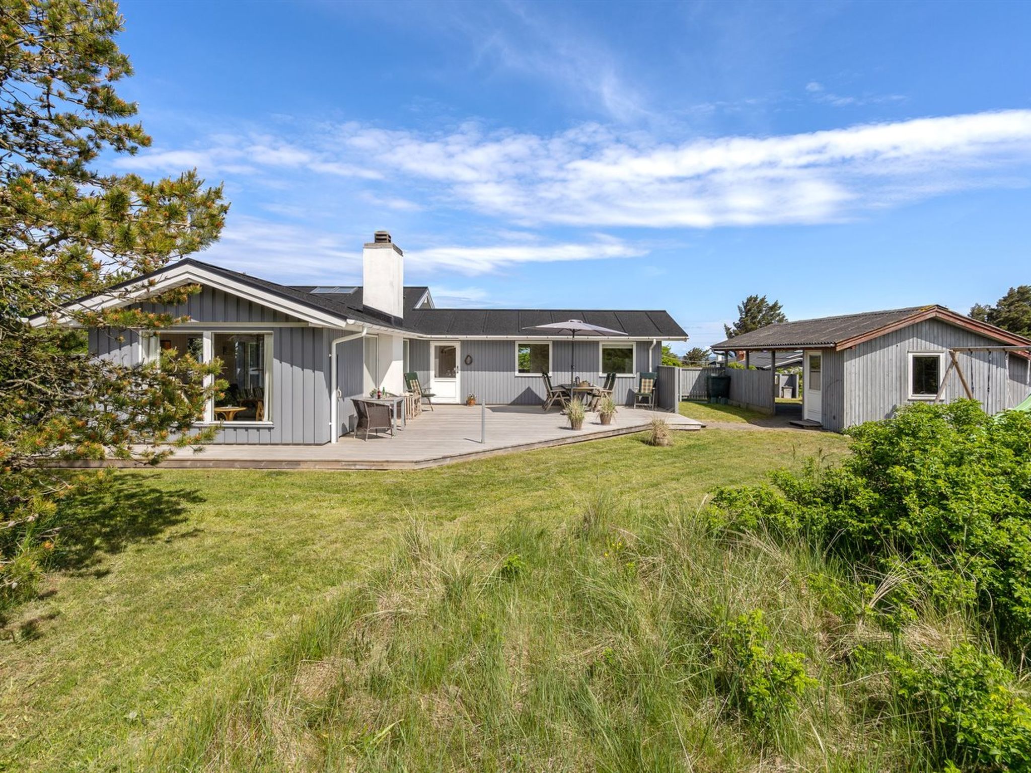 "Wolfger" - 350m from the sea - Buiten