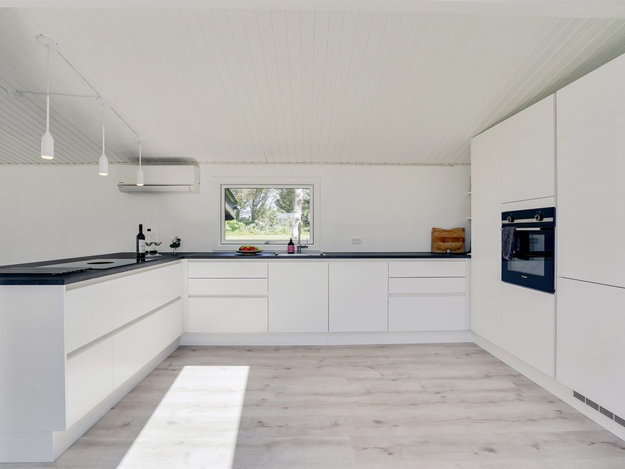 "Albert" - 340m from the sea - Inside