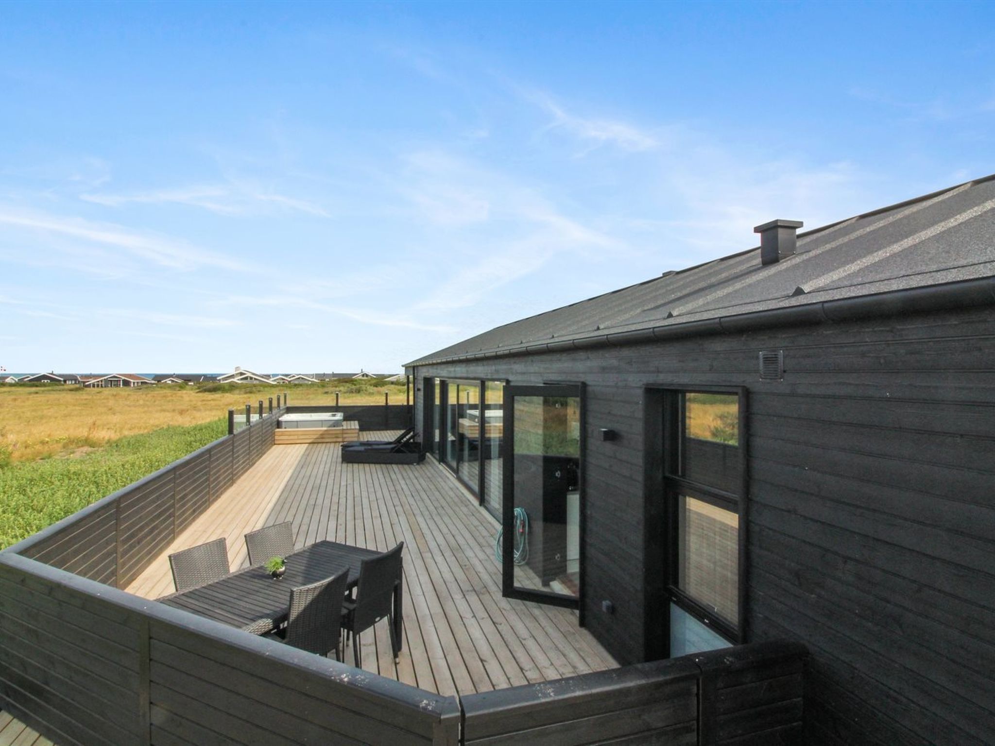 "Heilo" - 300m from the sea-Buiten