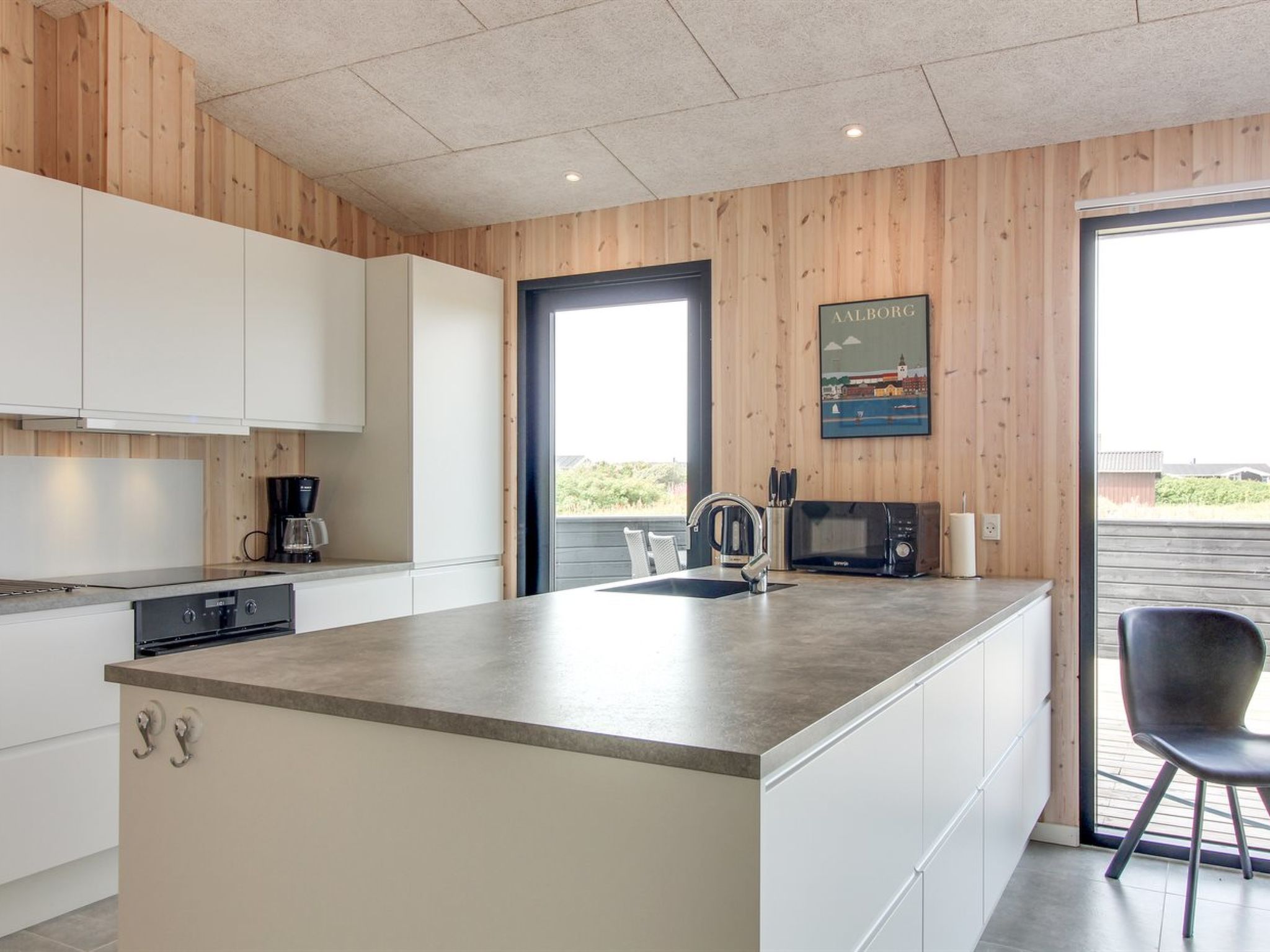 "Heilo" - 300m from the sea - Inside