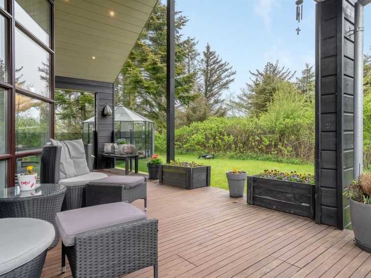 Search and Stay destination Lønstrup, Denmark from . "Roxanne" - 700m from the sea in NW Jutland