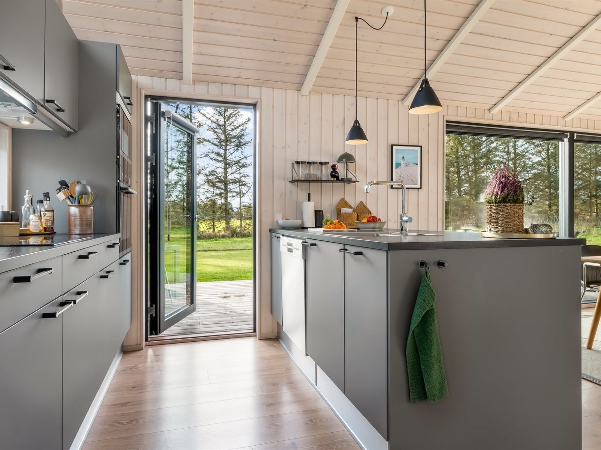 "Talitha" - 1.5km from the sea-Binnen