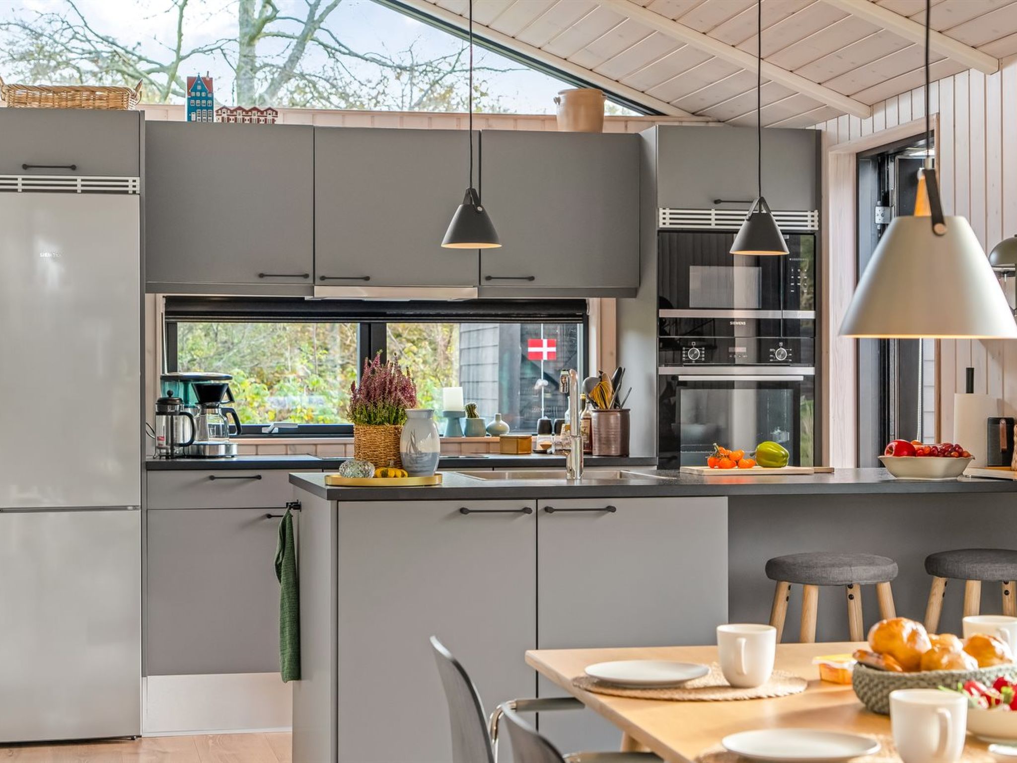 "Talitha" - 1.5km from the sea-Binnen