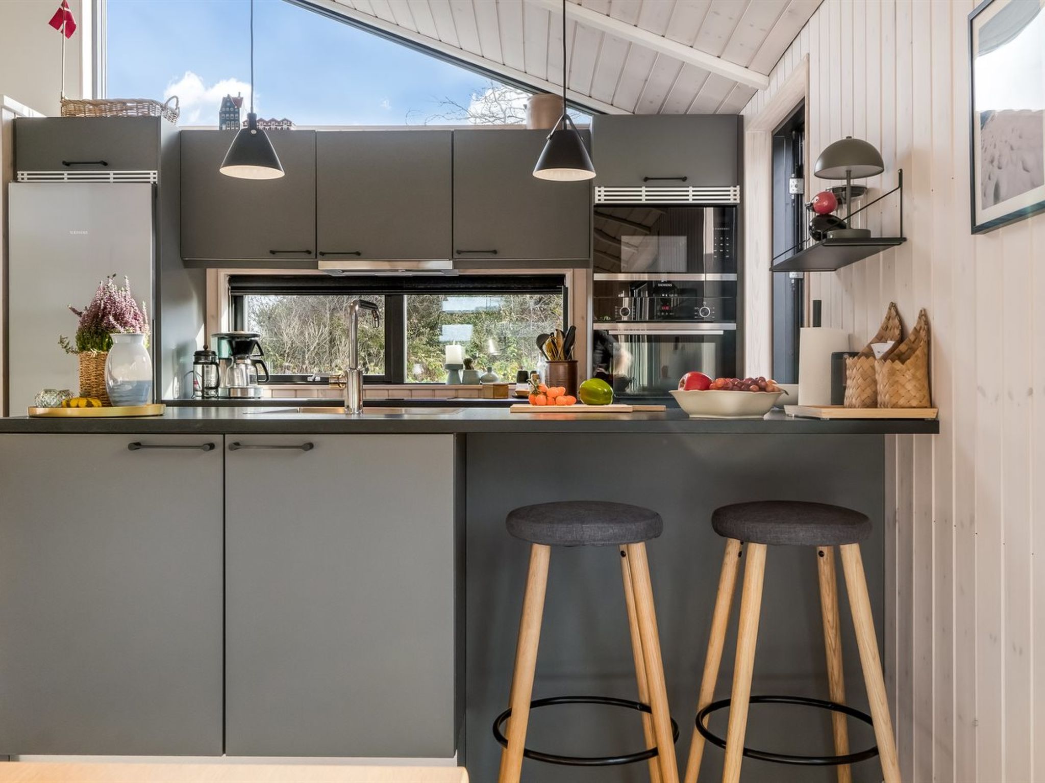 "Talitha" - 1.5km from the sea-Binnen