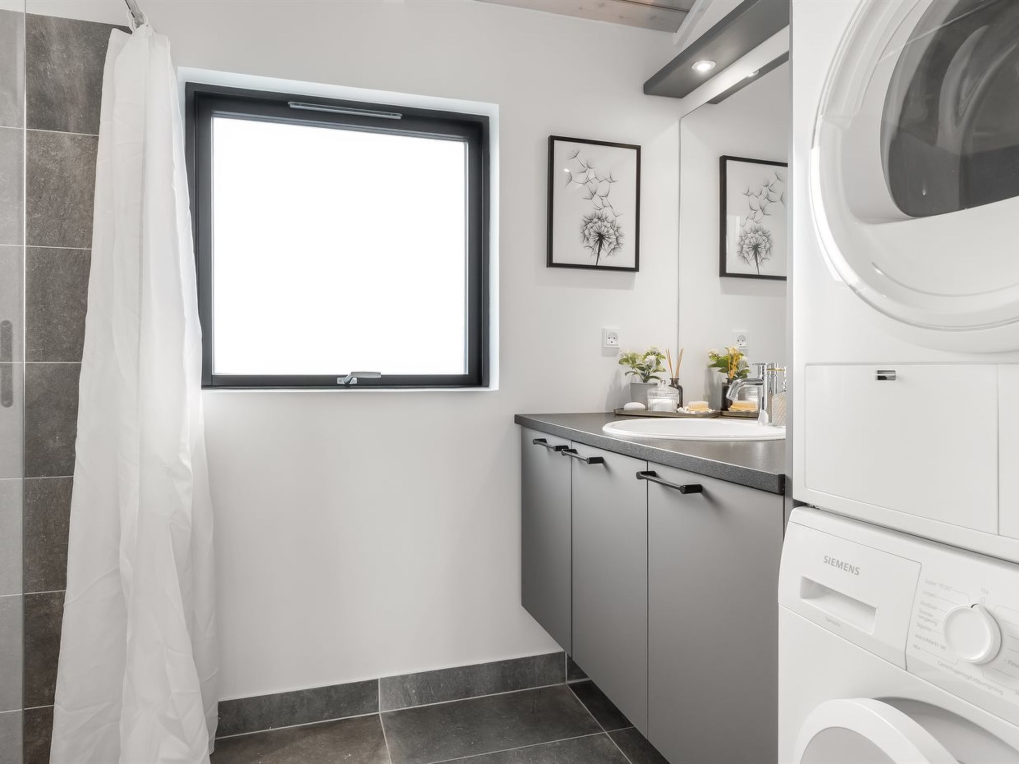 "Talitha" - 1.5km from the sea-Binnen