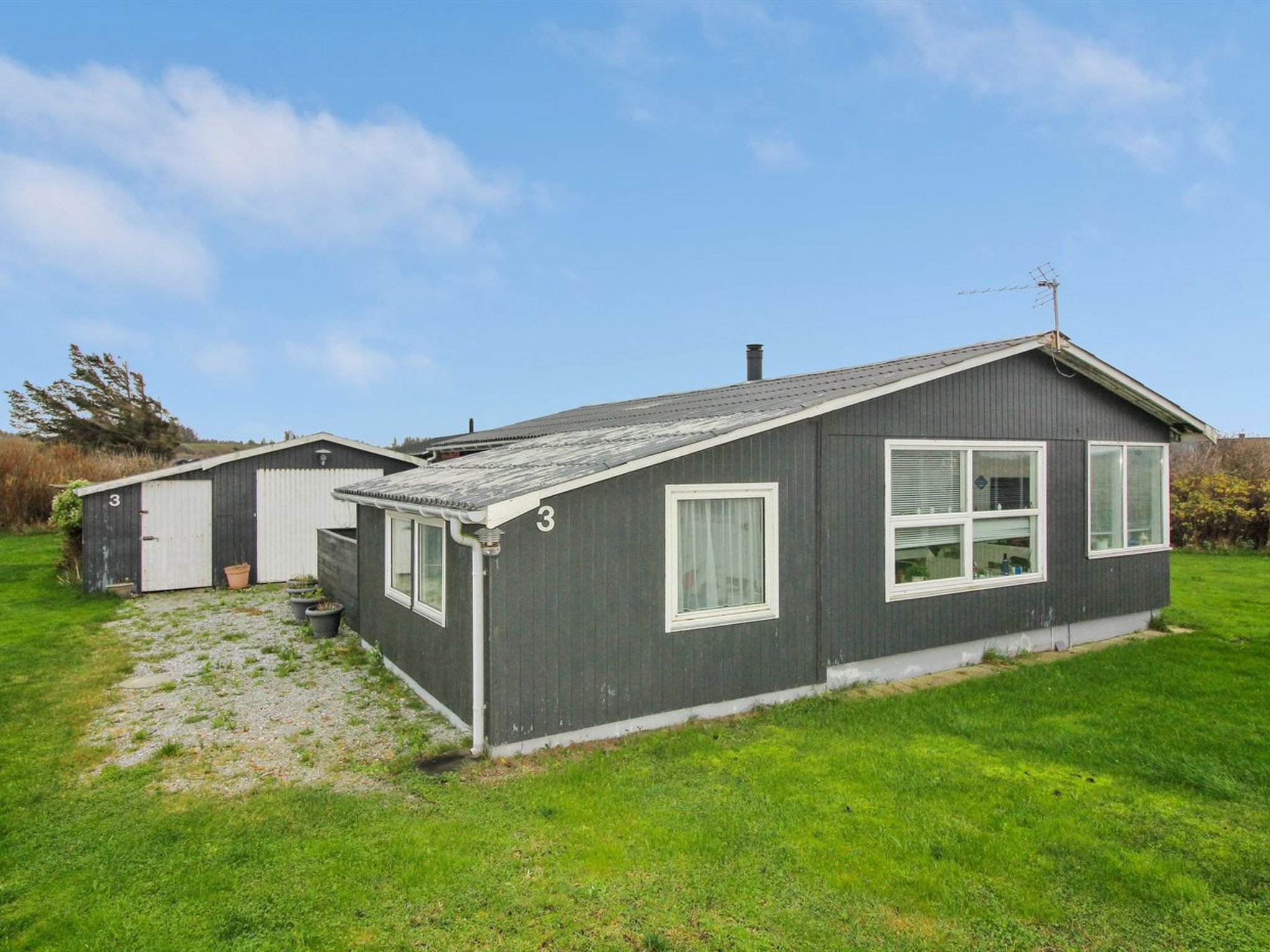 "Edvin" - 400m from the sea-Draußen