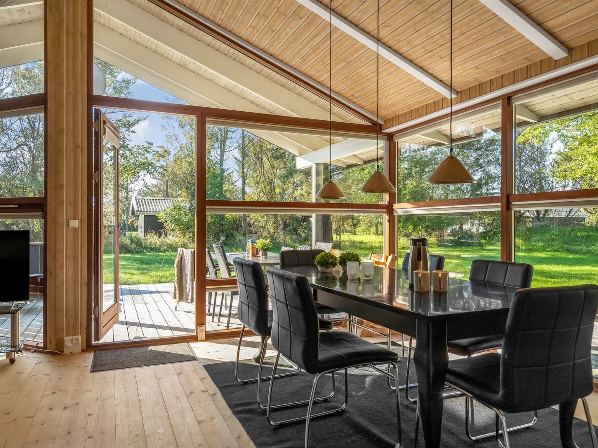 "Emeli" - 1.3km from the sea - Binnen