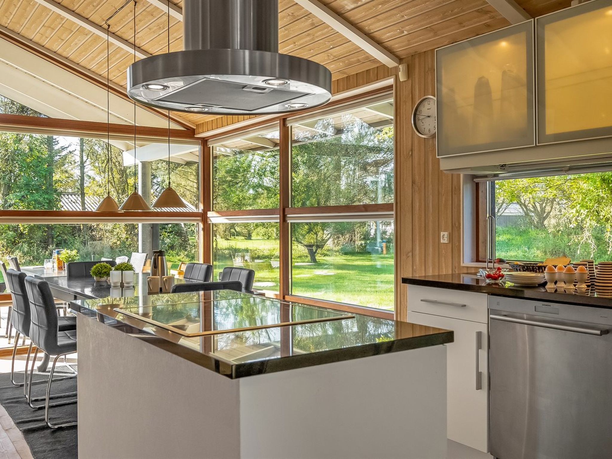 "Emeli" - 1.3km from the sea - Binnen
