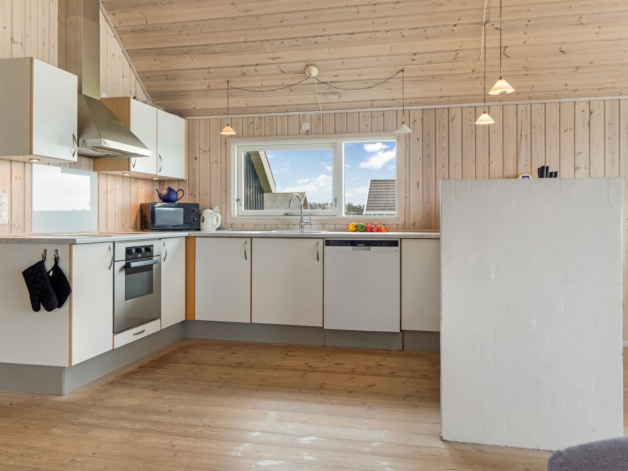 "Tilje" - 80m from the sea-Binnen