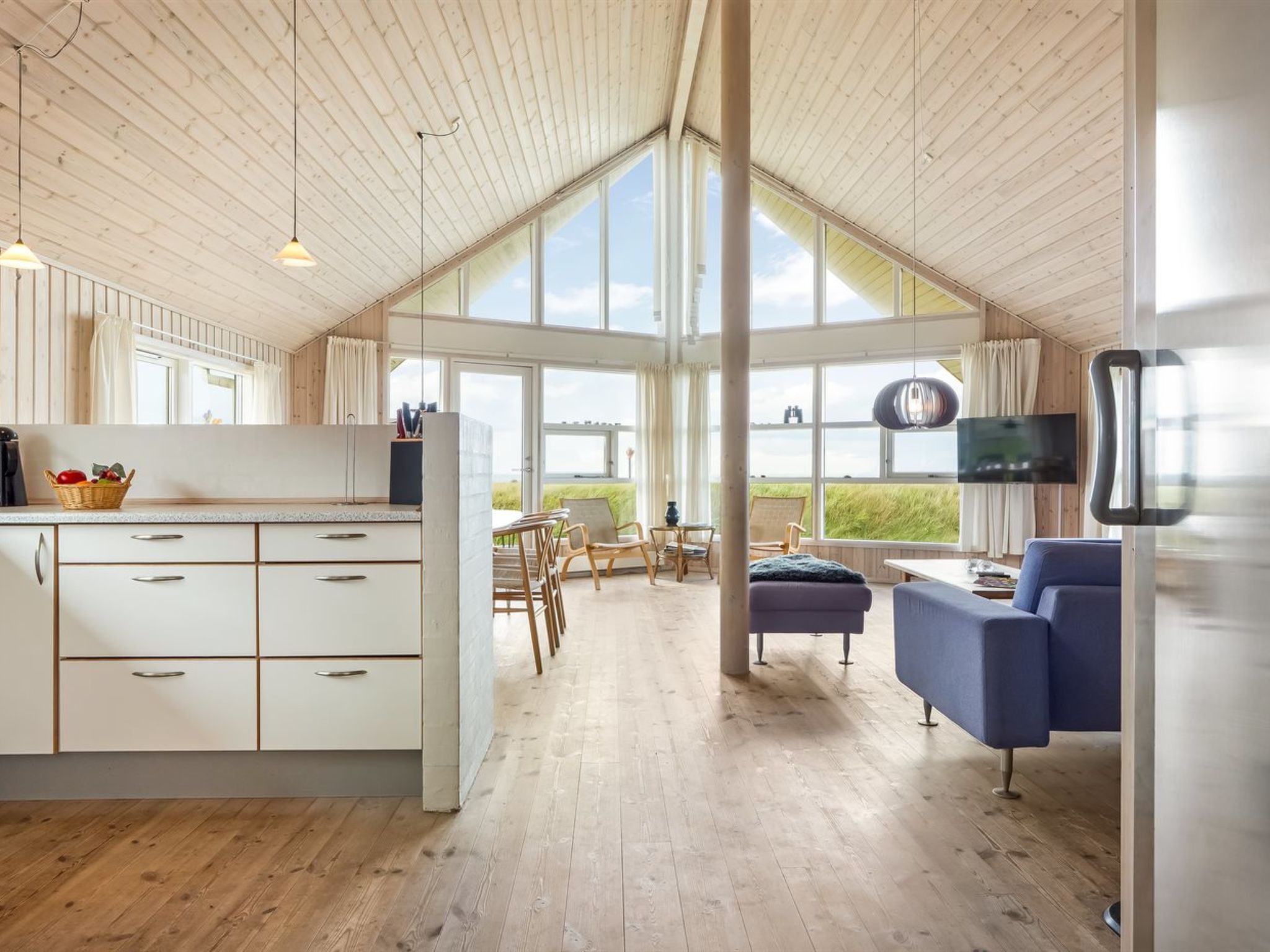 "Tilje" - 80m from the sea-Binnen