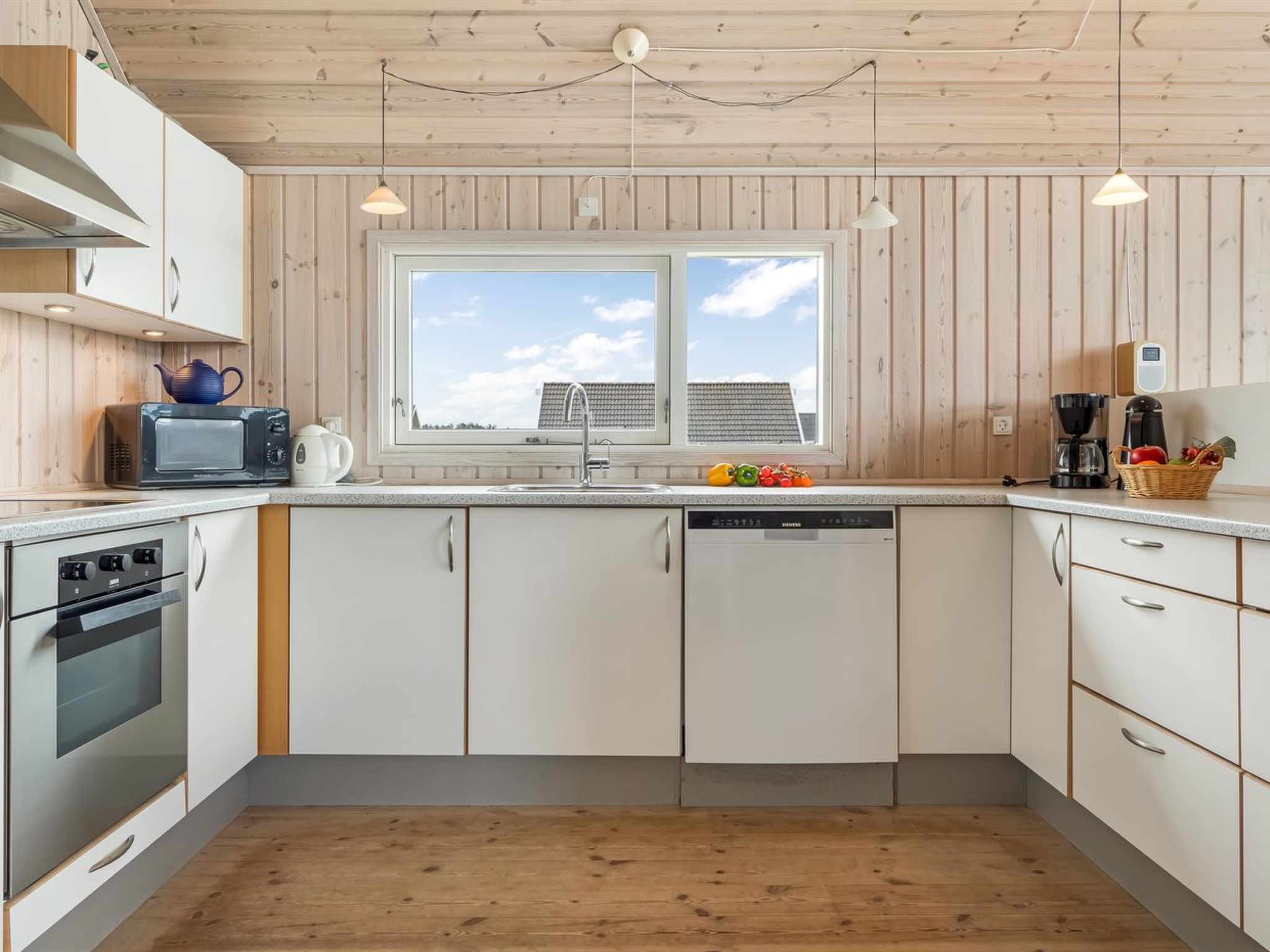 "Tilje" - 80m from the sea-Binnen