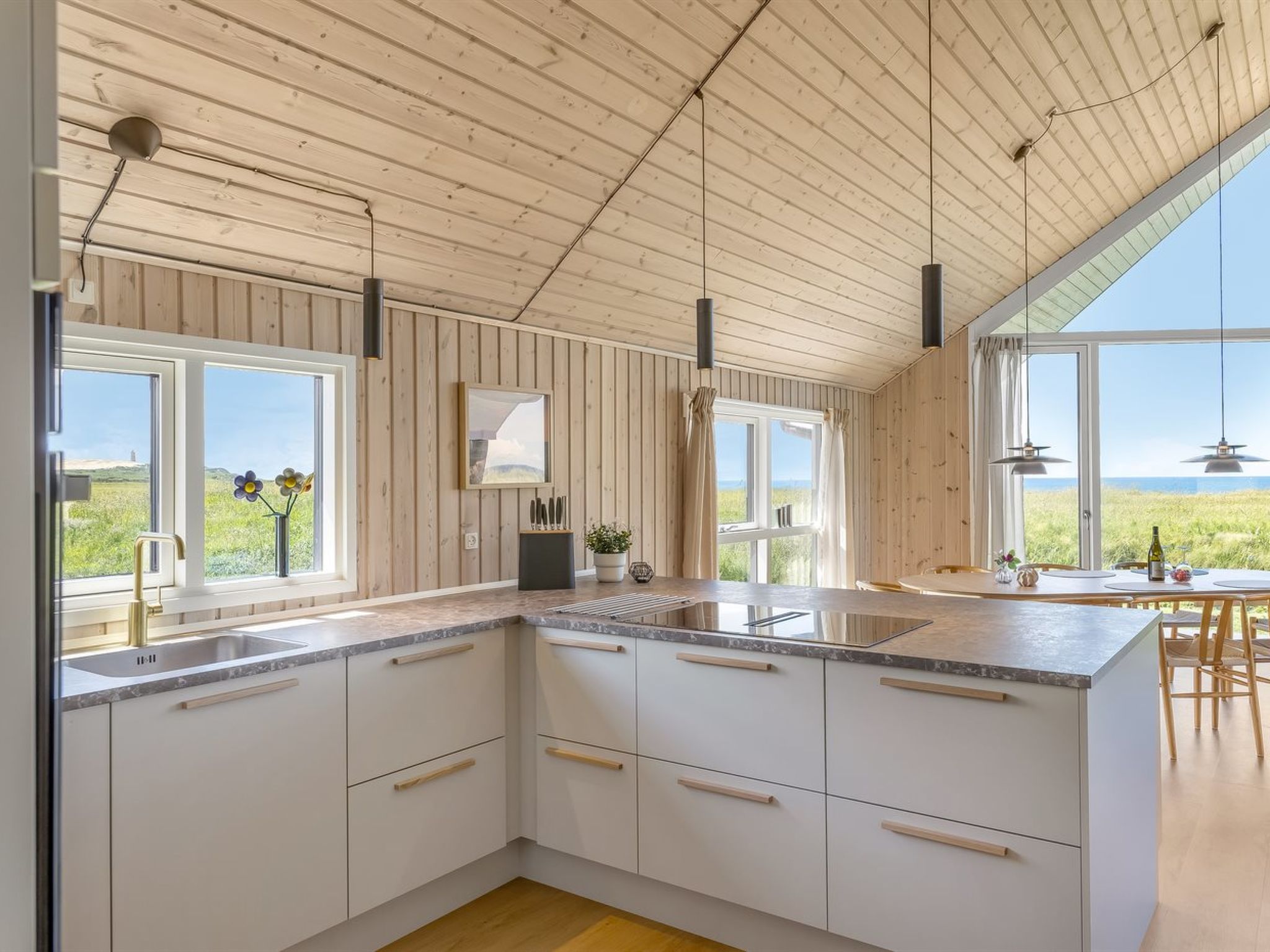 "Tilje" - 80m from the sea - Binnen