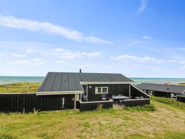 Search and Stay destination Lønstrup, Denmark from . "Joske" - 50m from the sea in NW Jutland