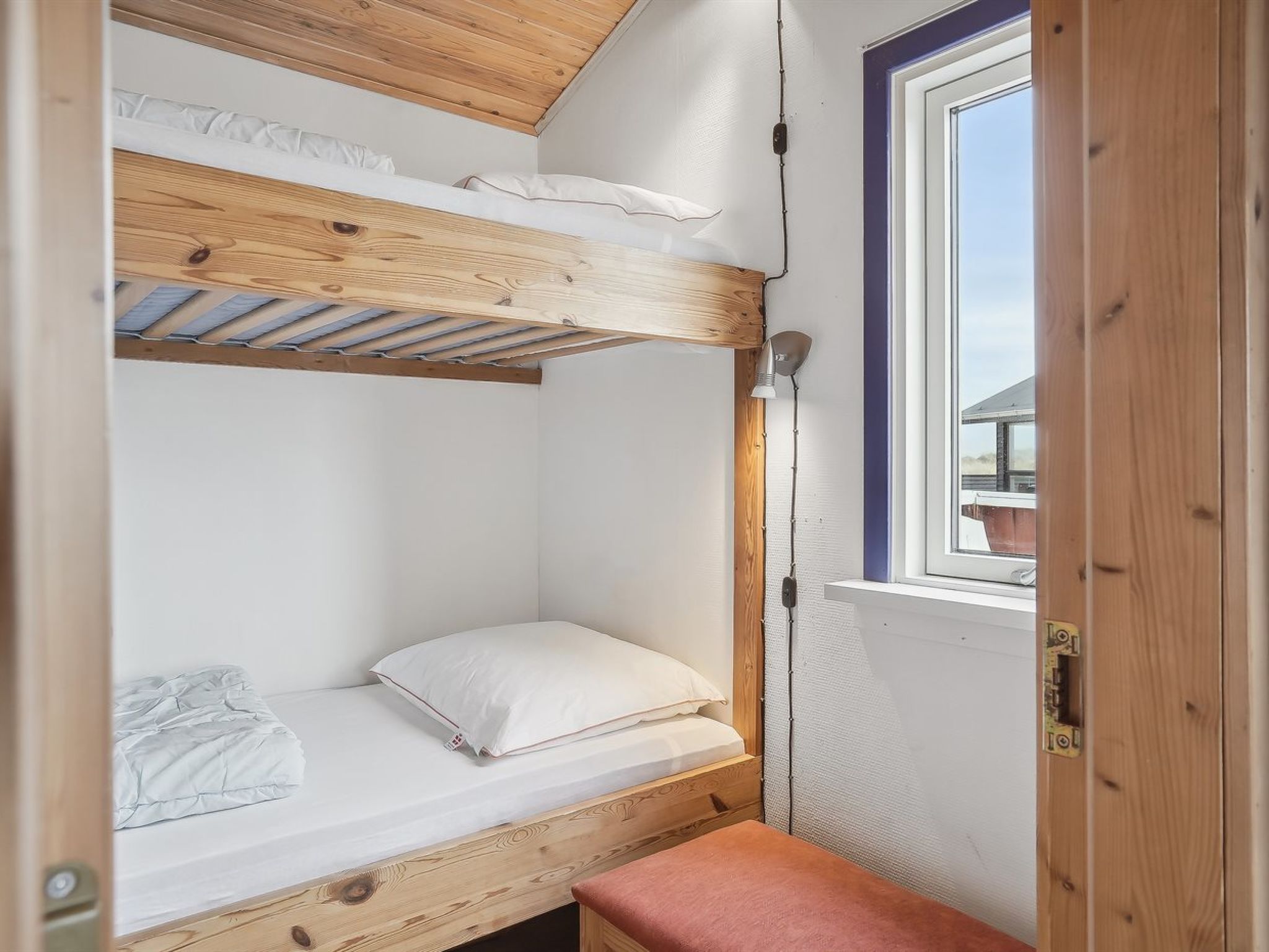 "Nikoletta" - 50m from the sea-Binnen