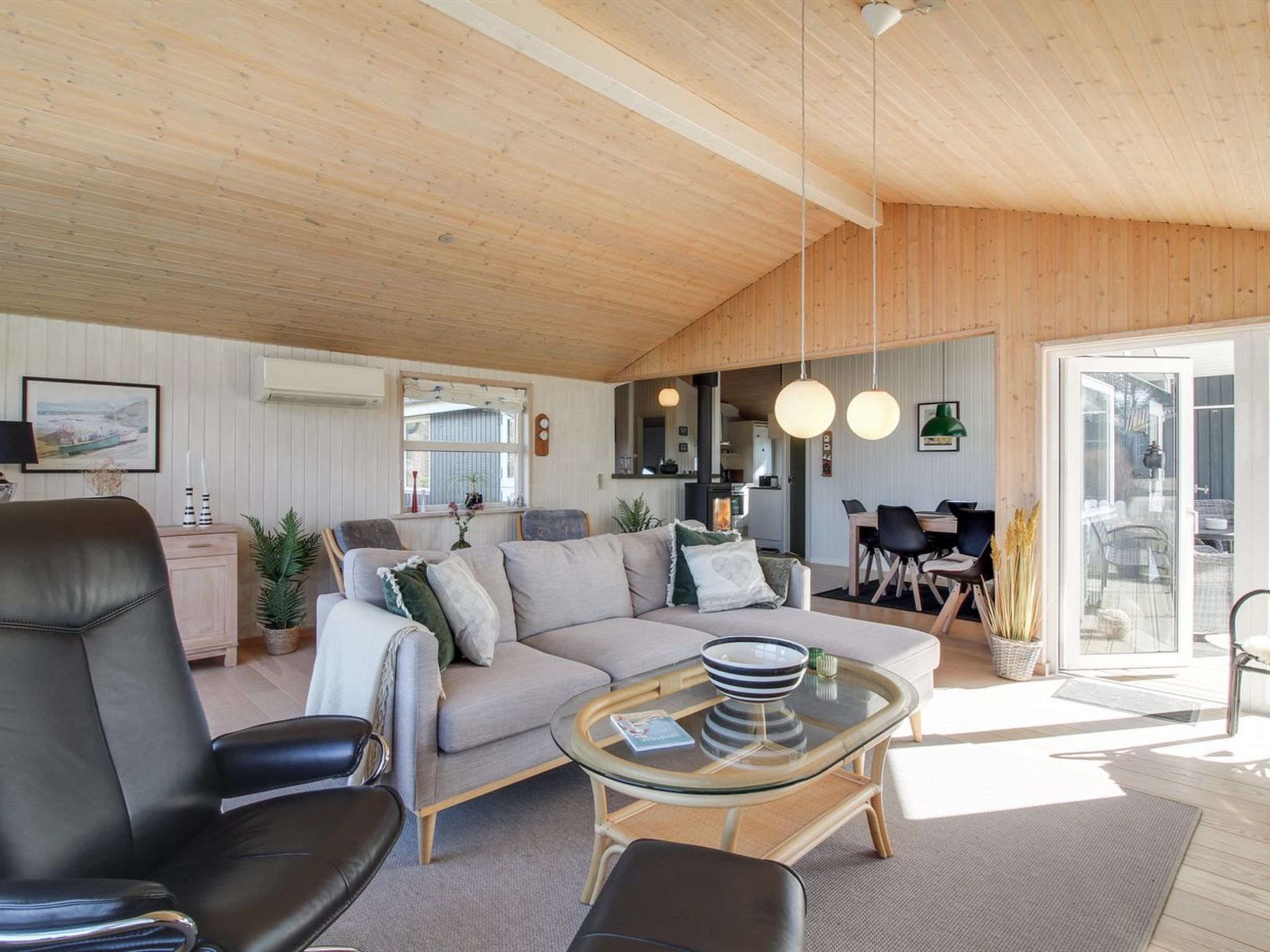 "Fridhild" - 875m from the sea - Binnen