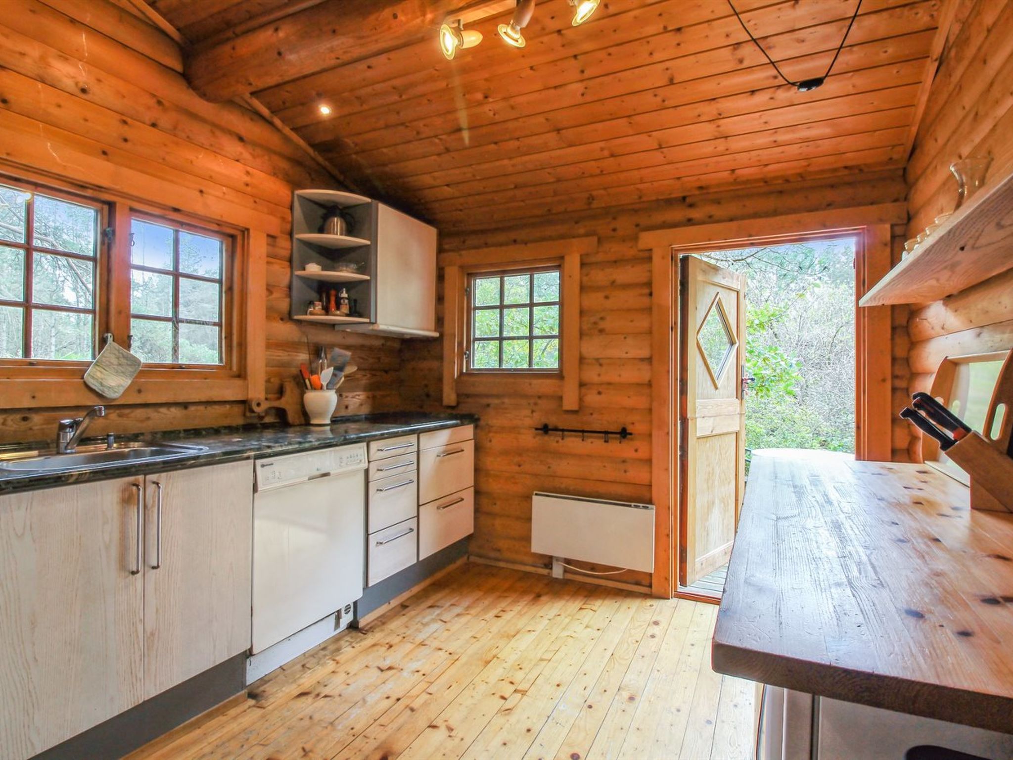 "Peadda" - 900m from the sea - Binnen