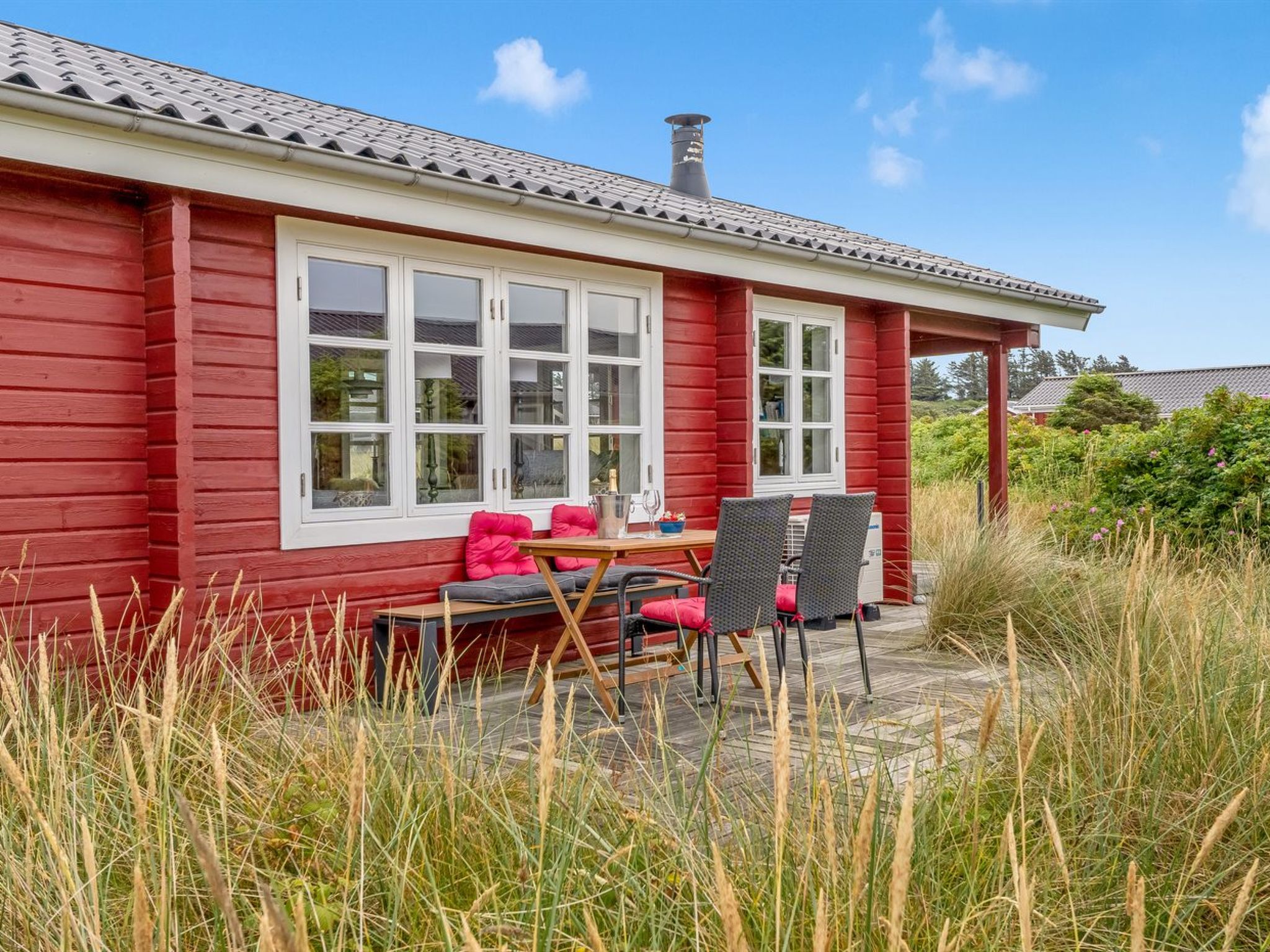 "Patti" - 280m from the sea - Buiten