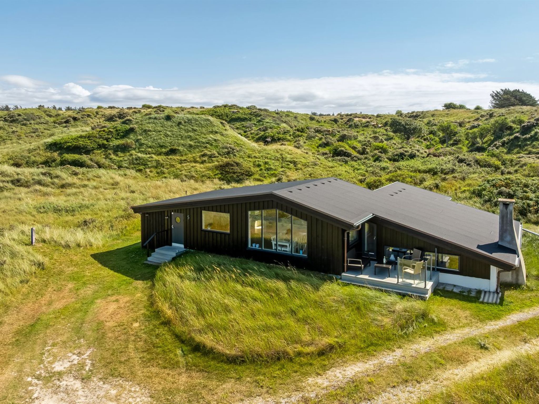 "Senija" - 334m from the sea - Buiten
