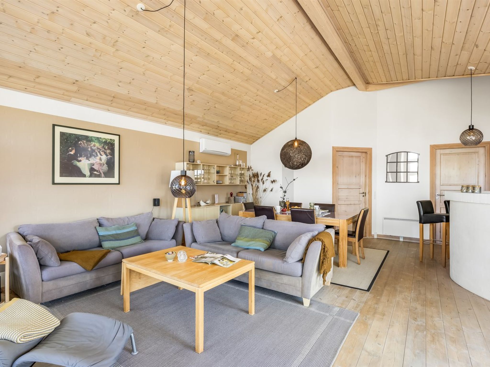 "Ljuba" - 1.3km from the sea - Binnen