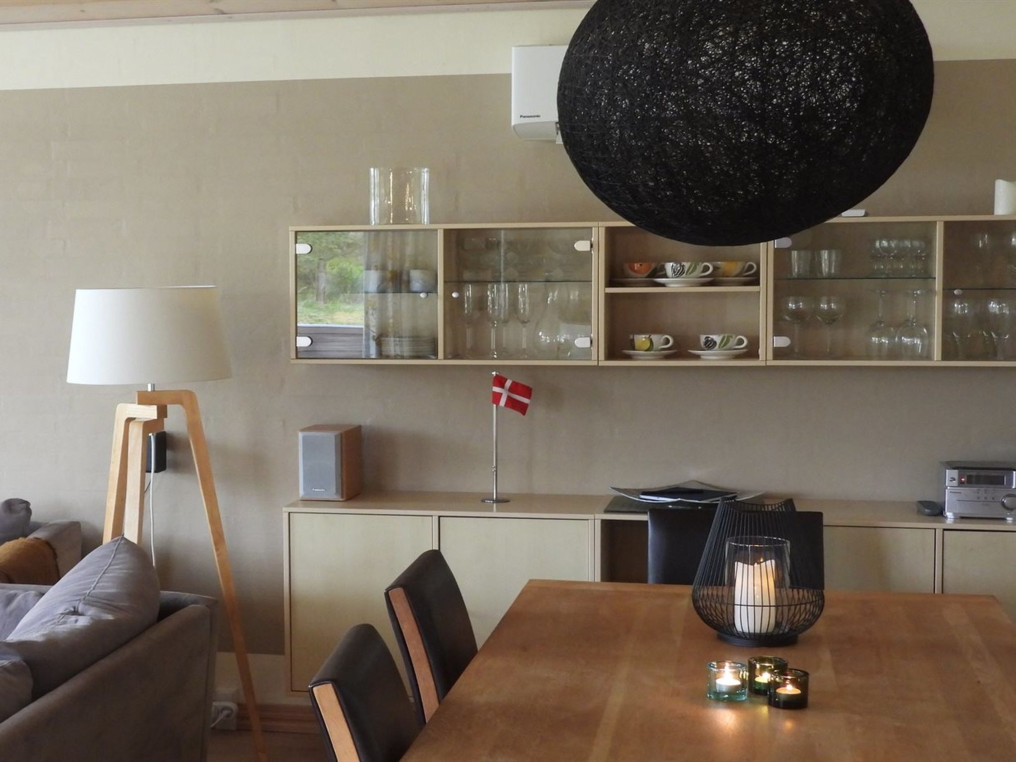 "Ljuba" - 1.3km from the sea-Binnen