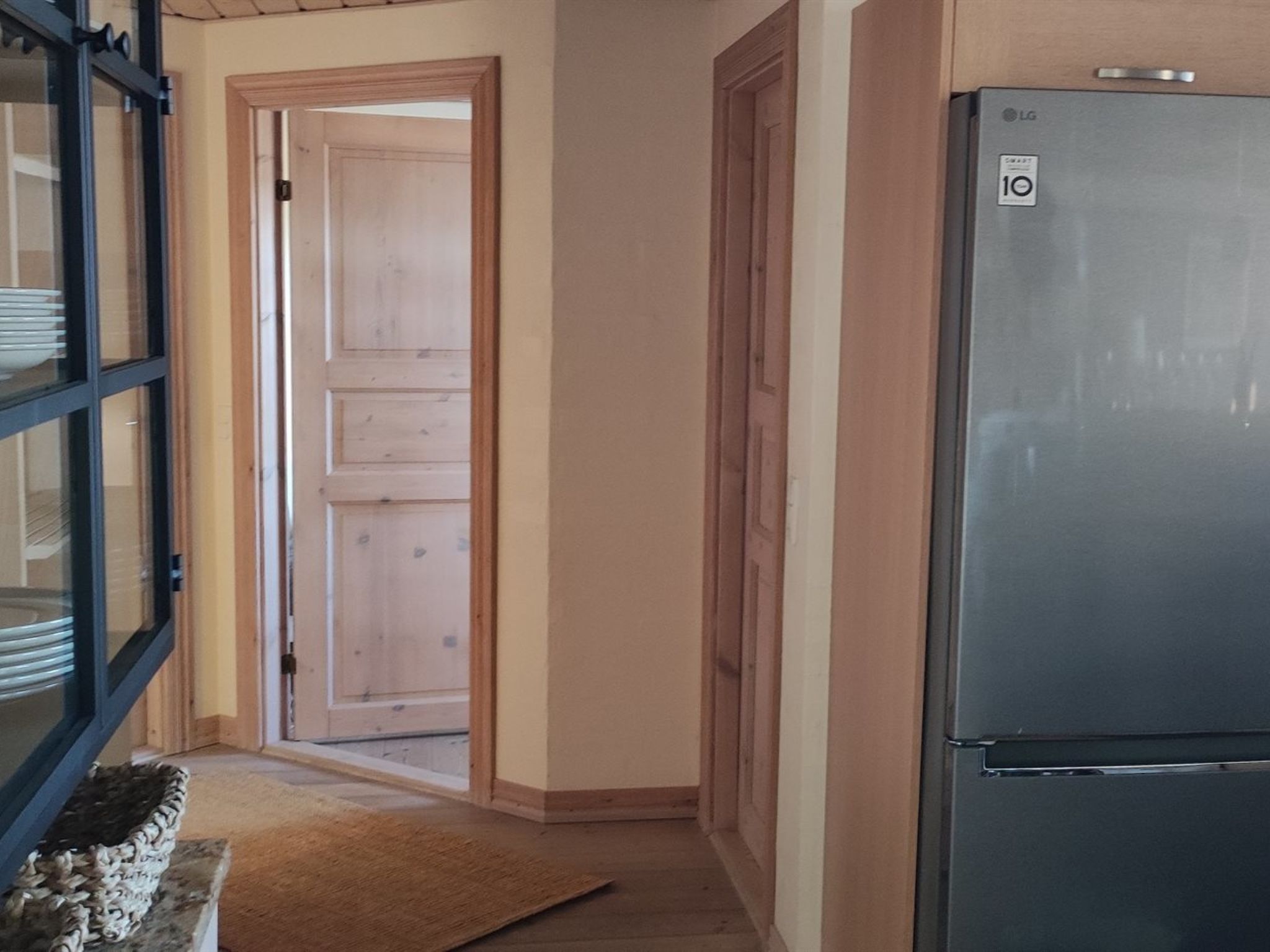 "Ljuba" - 1.3km from the sea-Binnen