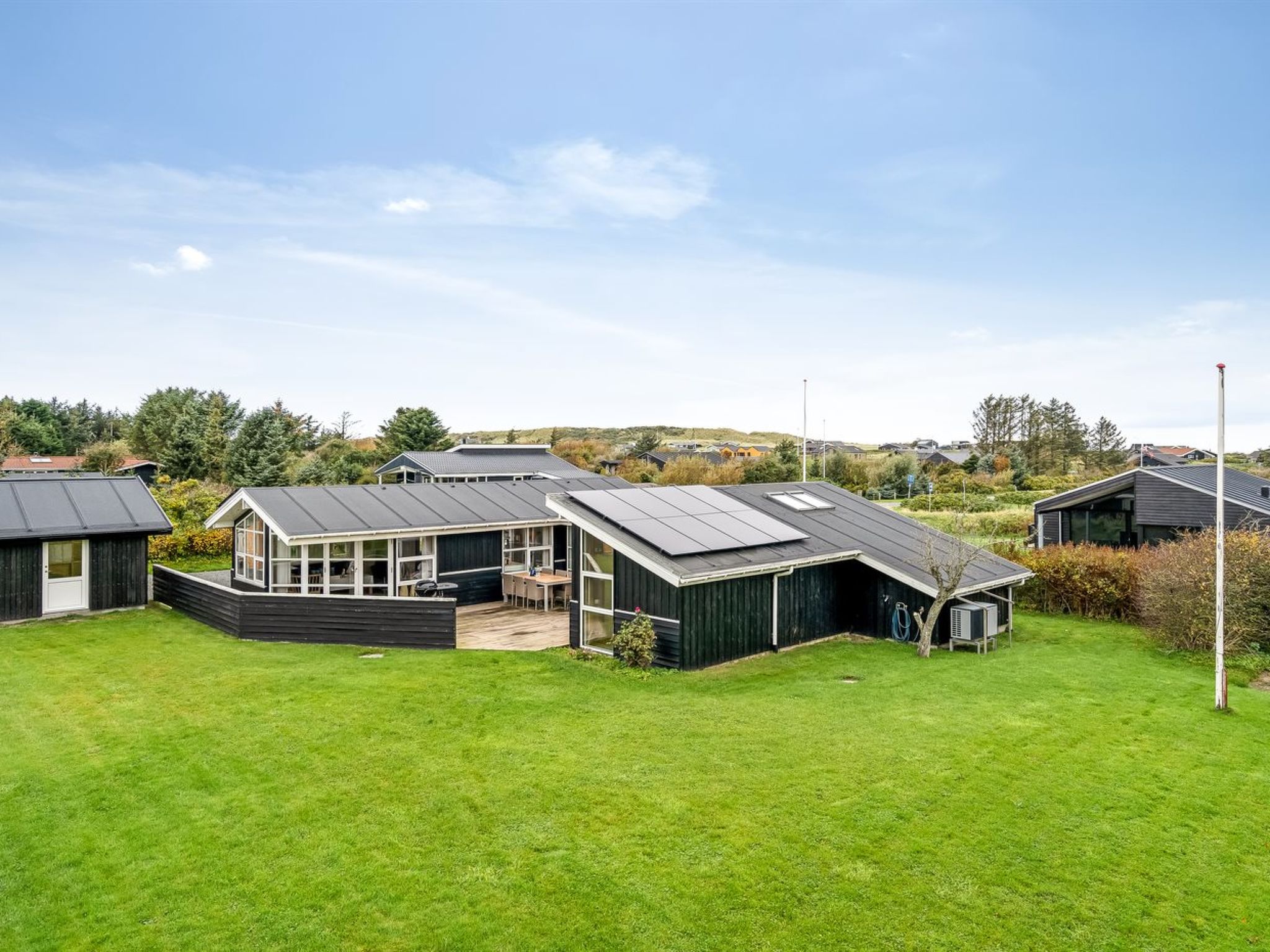 "Dagmar" - 500m from the sea - Buiten