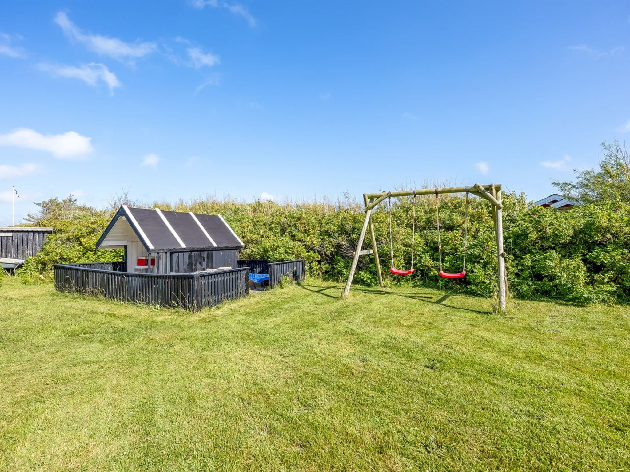 "Erblin" - 400m from the sea-Outside