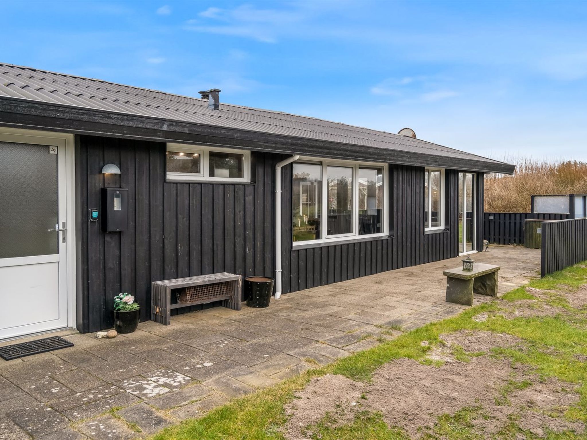 "Erblin" - 400m from the sea-Buiten