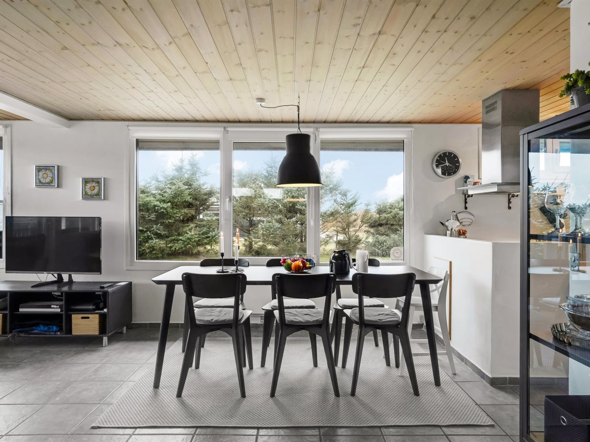 "Erblin" - 400m from the sea