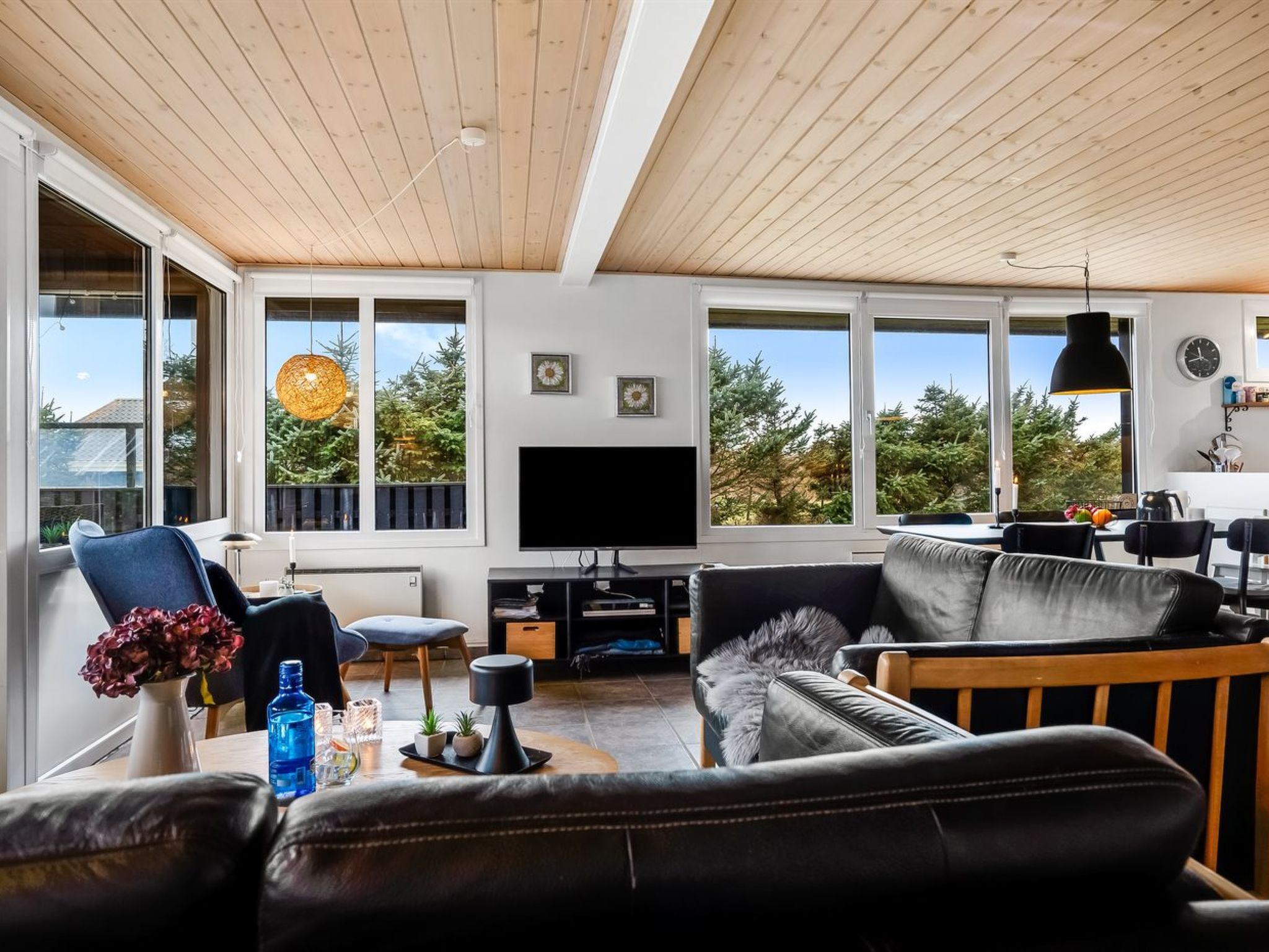 "Erblin" - 400m from the sea - Dedans
