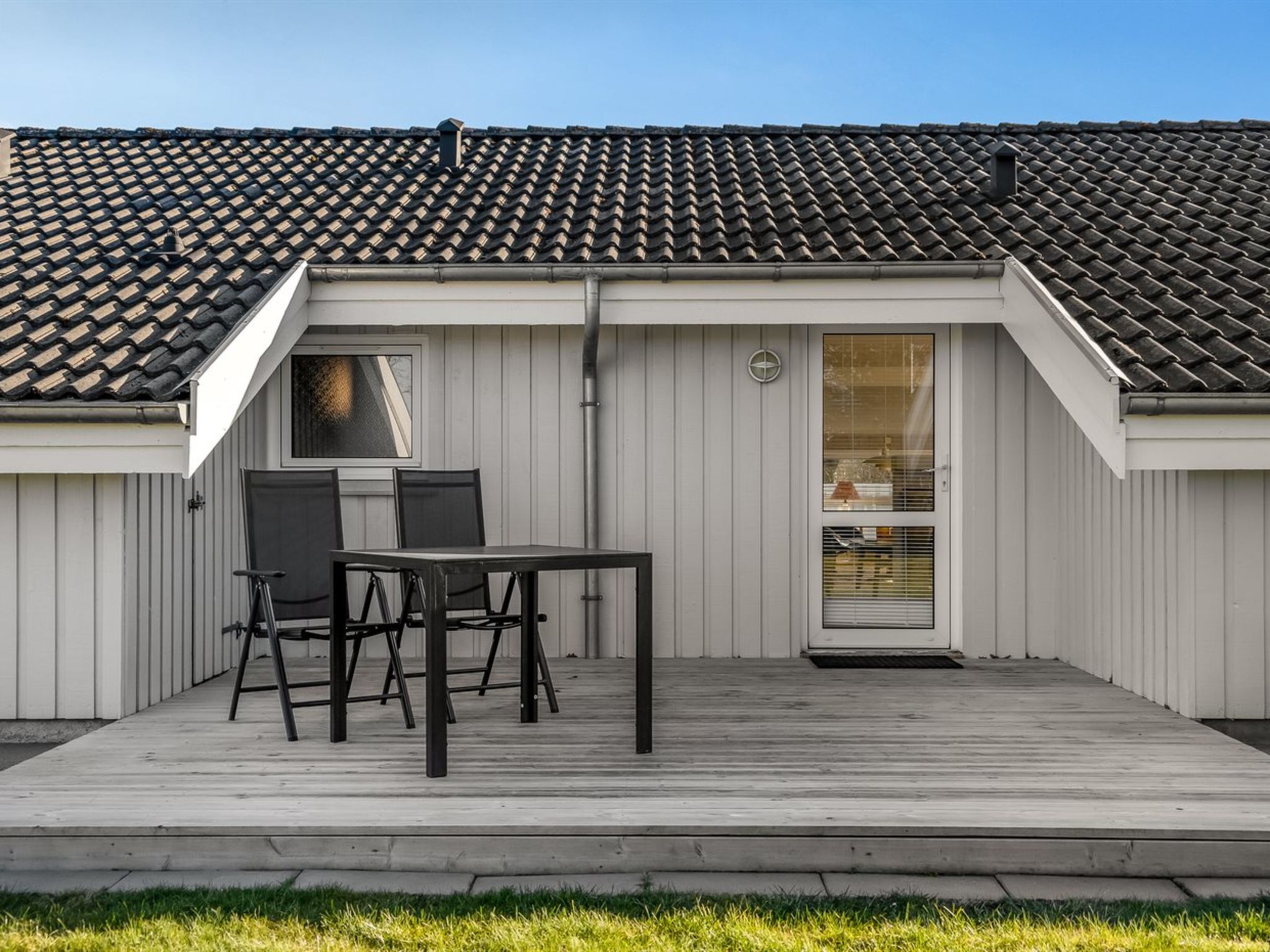 "Henri" - 1.2km from the sea - Buiten