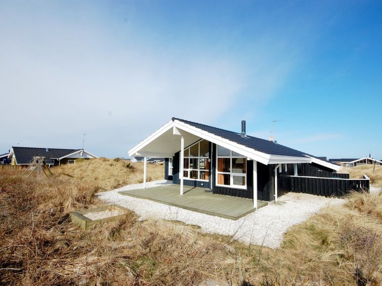 "Zuhra" - 400m From The Sea - Hirtshals