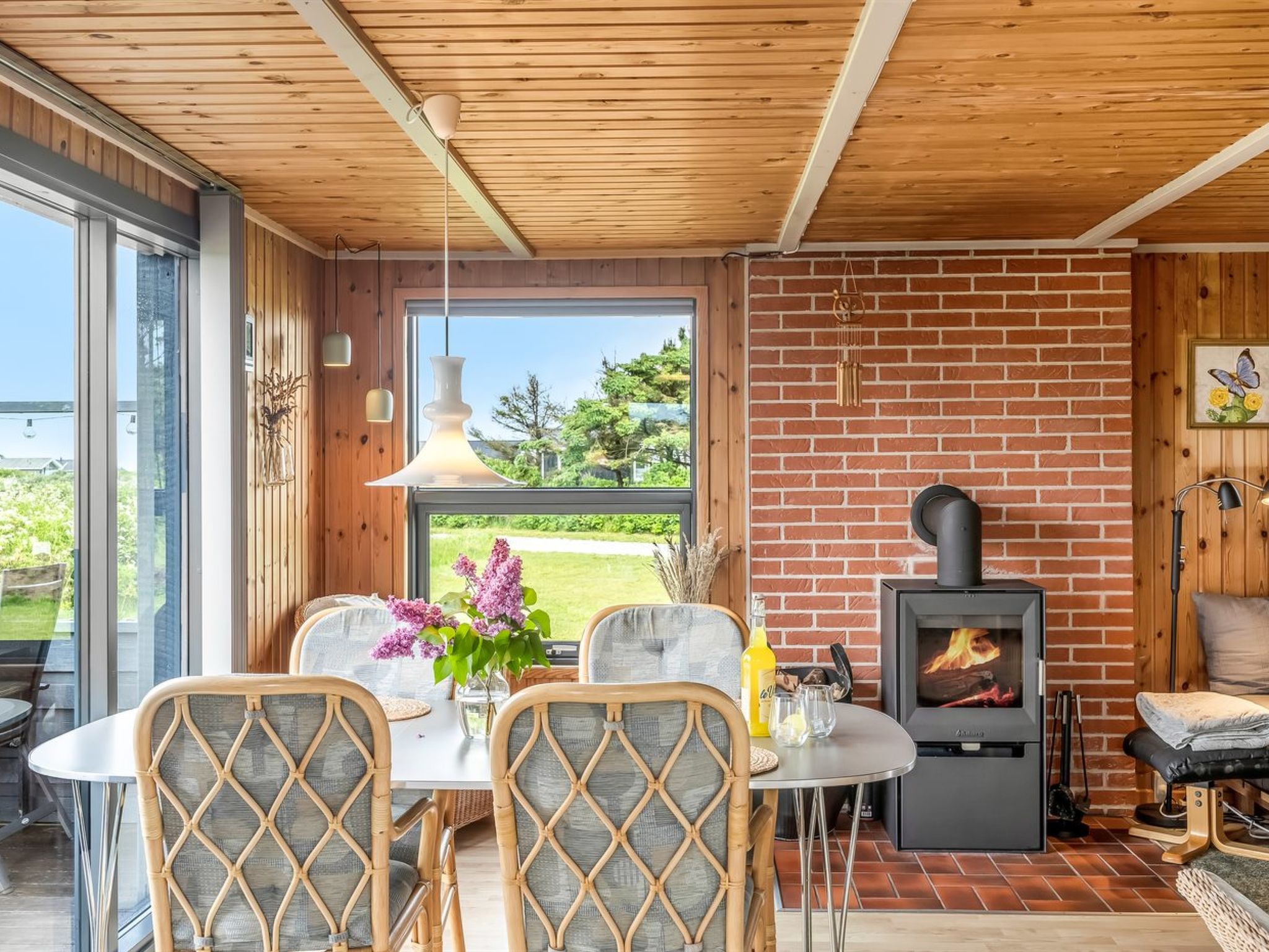 "Iiris" - 200m from the sea - Binnen