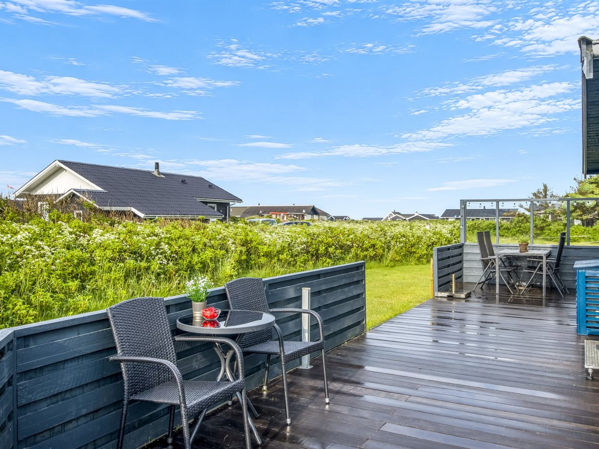 "Iiris" - 200m from the sea - Buiten