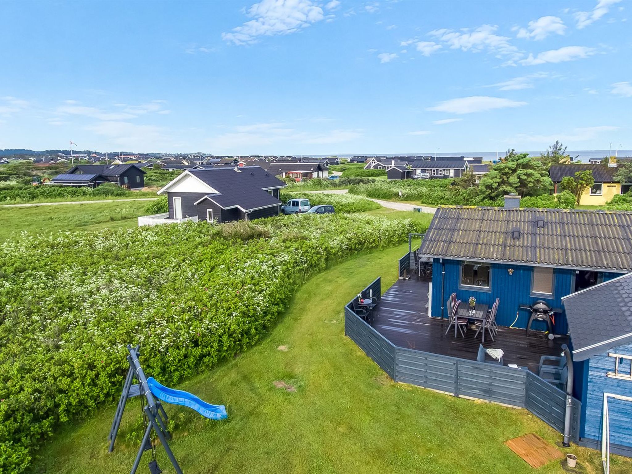 "Iiris" - 200m from the sea - Buiten