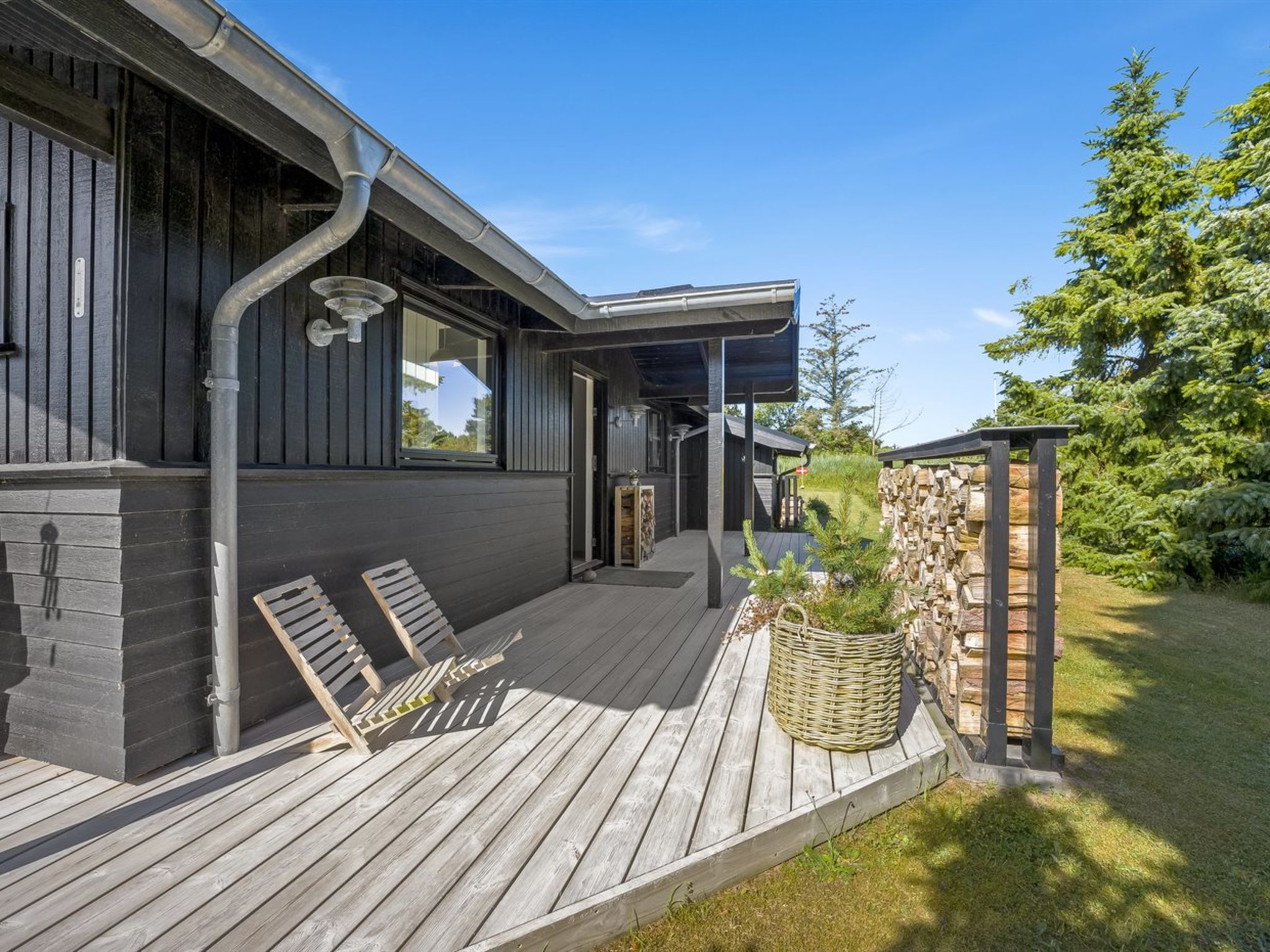 "Verner" - 990m from the sea - Buiten