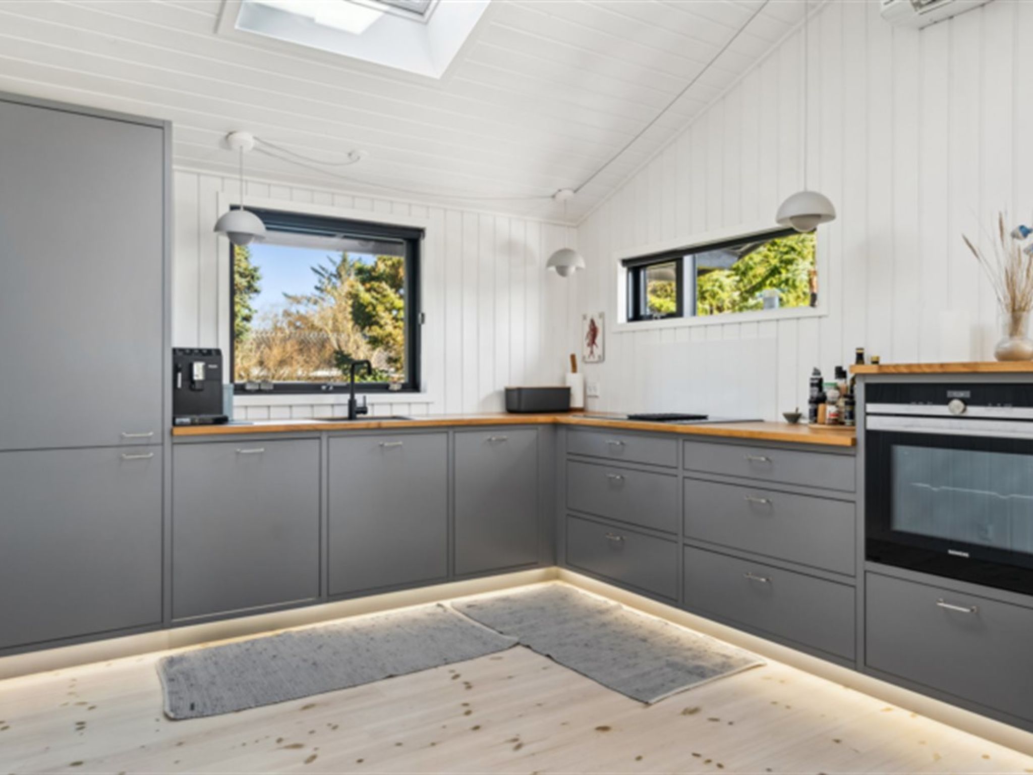 "Verner" - 990m from the sea-Binnen